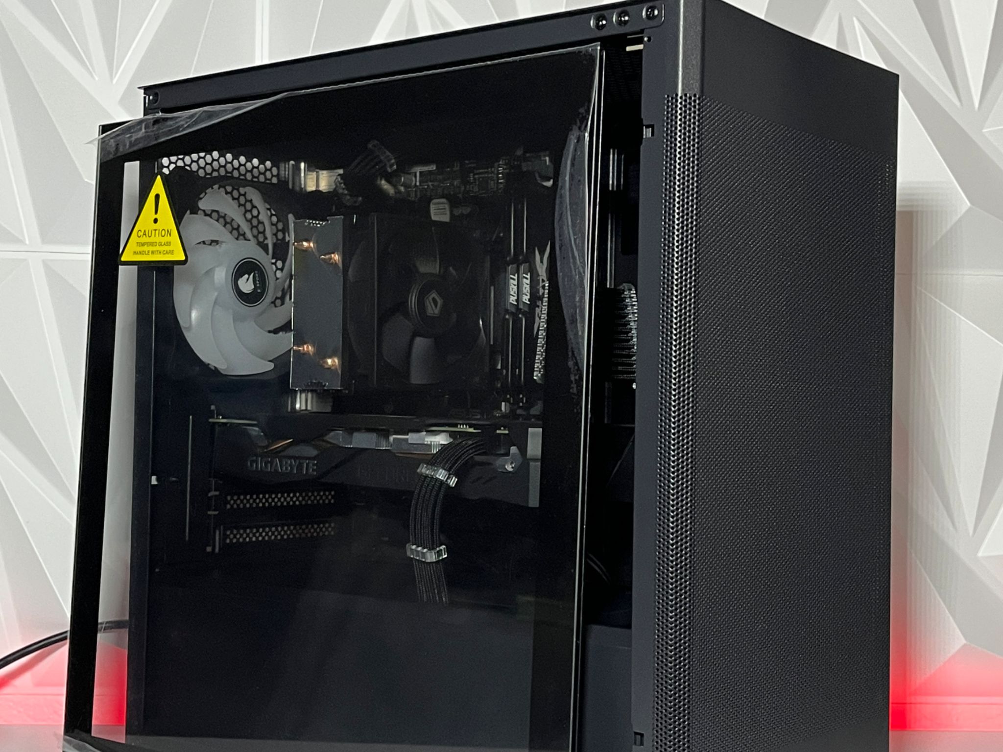 RTX 2060 Super 8GB, Ryzen 7 2700X, 16GB RAM | RGB Gaming Computer/PC