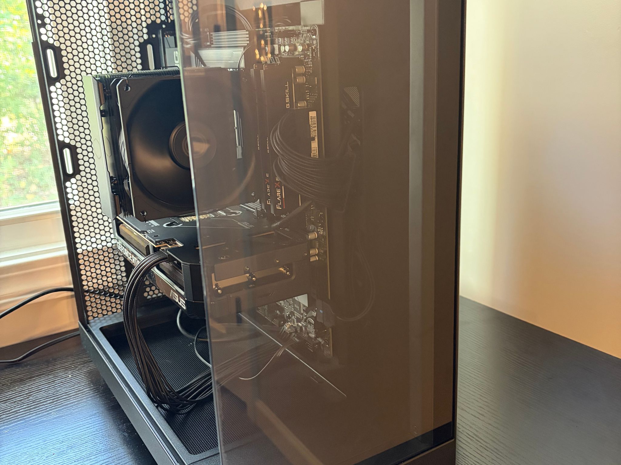 GeForce RTX 5070 Custom Gaming PC - Ryzen 7 7700X, 32GB RAM, 2TB NVMe SSD