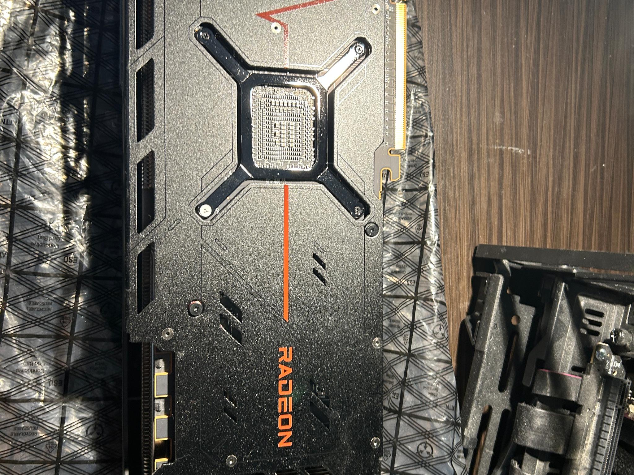 Sapphire PULSE Radeon RX 7900 XT