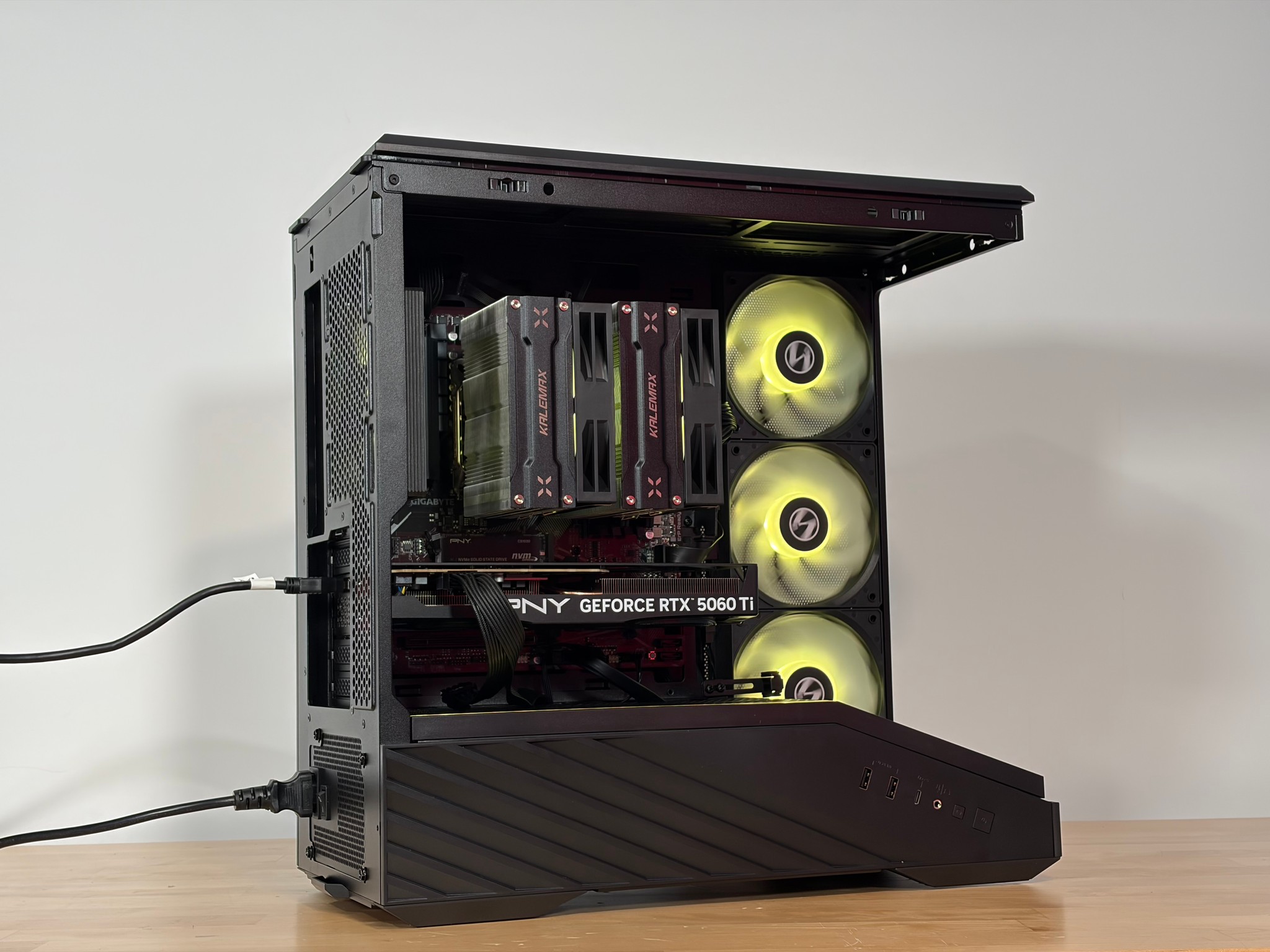 RTX 5060ti Ryzen 7 5800XT Gaming PC