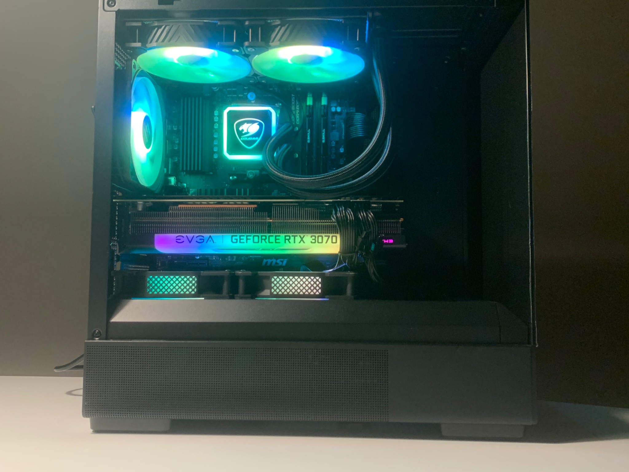 LEGENDARY EVGA RTX 3070 TI + Ryzen 5 5600X - 32 GB RAM - 2 TB SSD