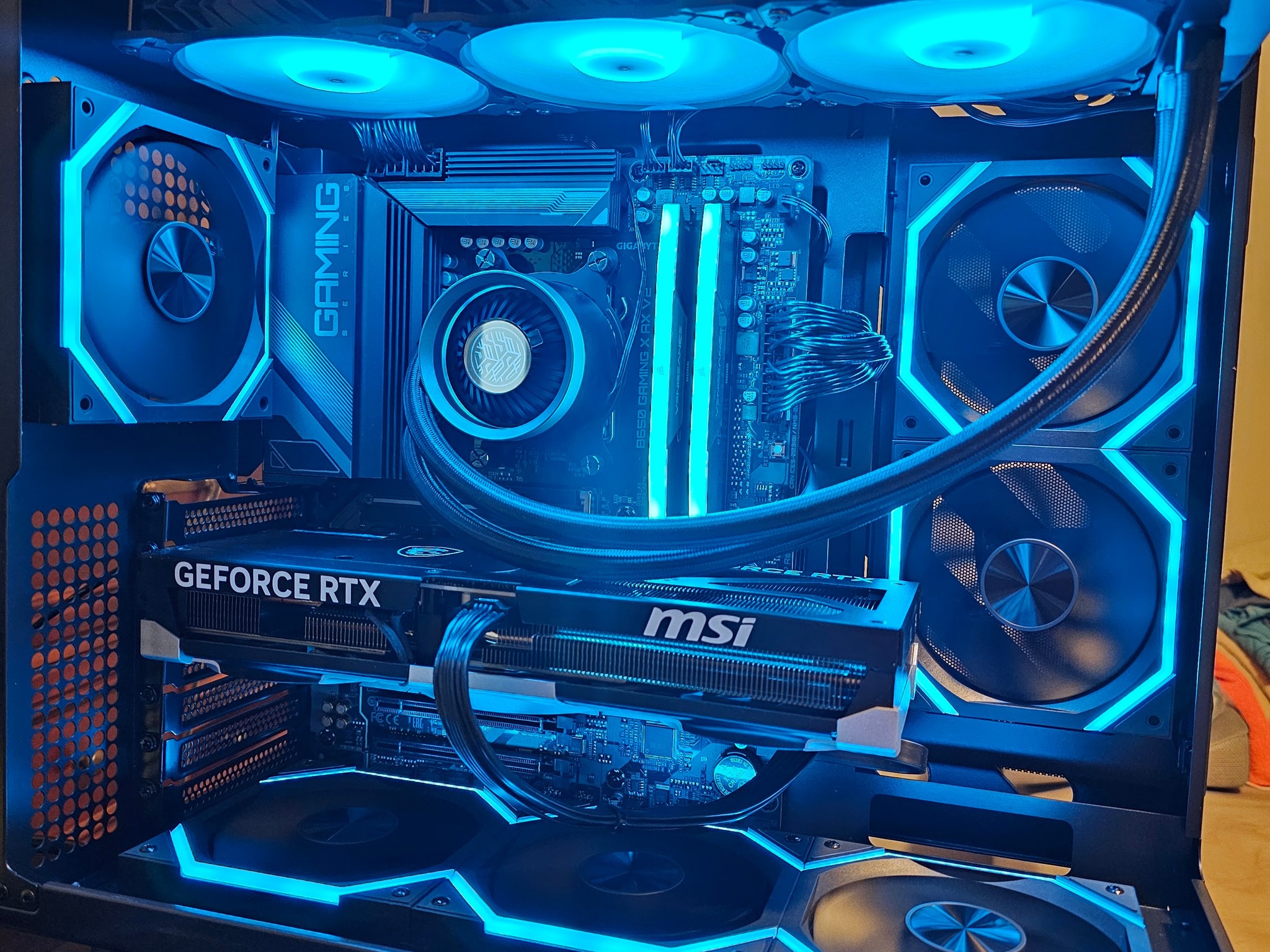 RTX 5080 | Ryzen 7 9700x | 4K Black Wukong