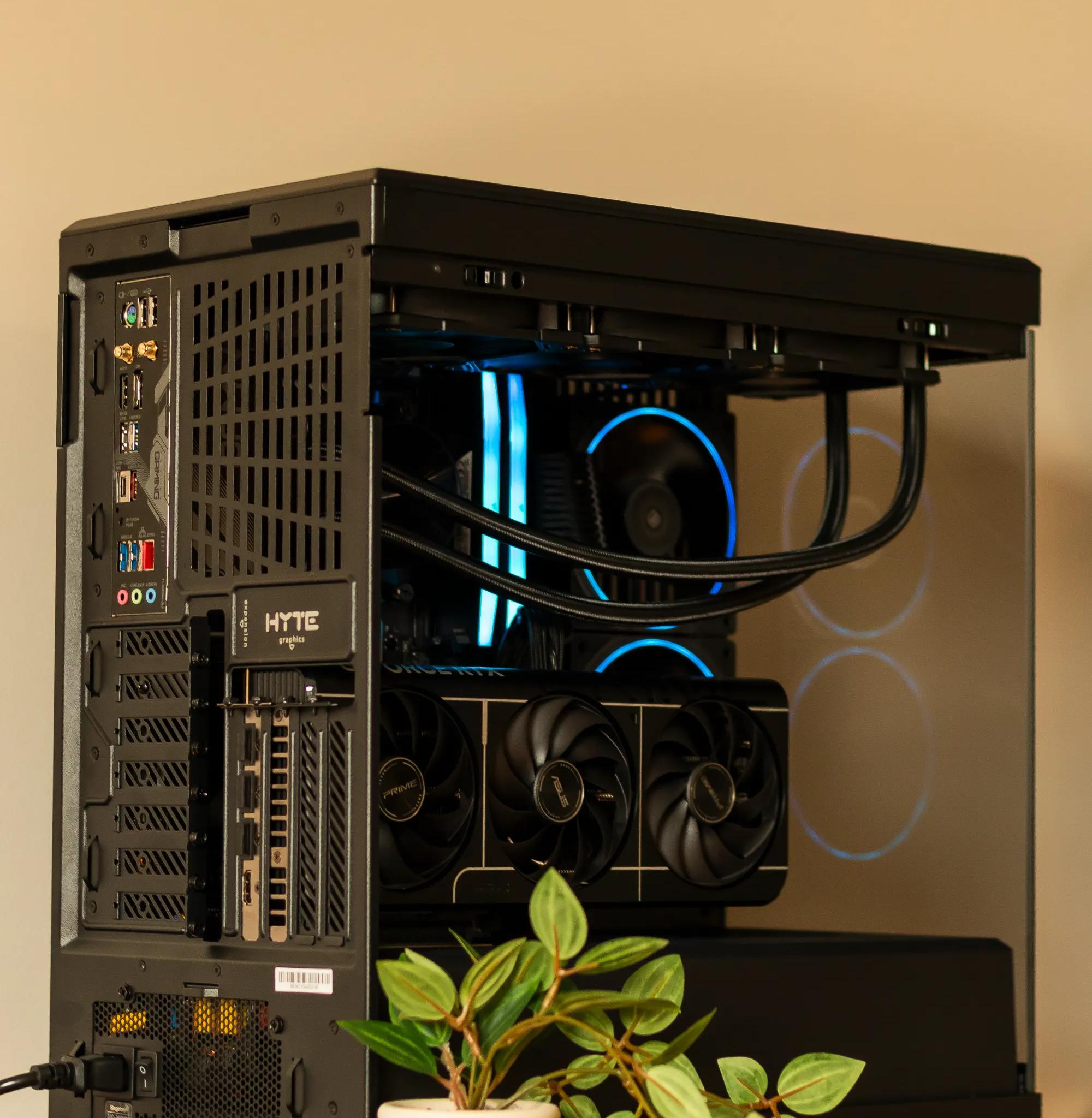RTX 5070 Gaming/Workstation PC | Ryzen 7 7700x | 32gb DDR5 | 2TB SSD | Windows 11 Pro | WIFI + BT