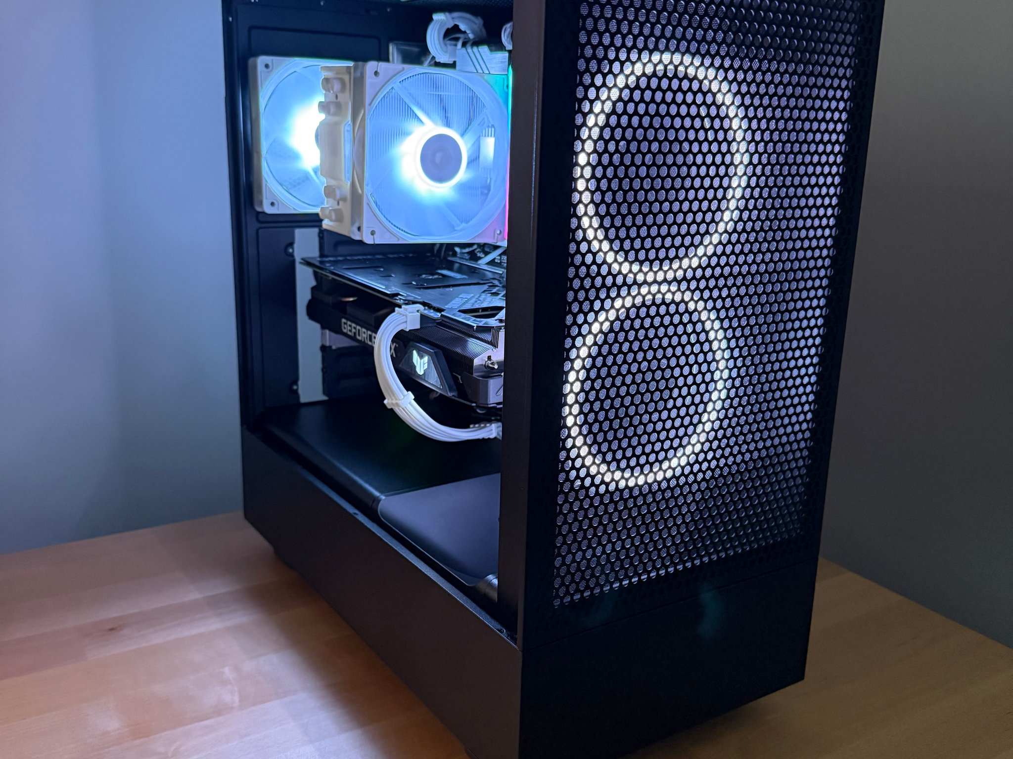 RTX 3060Ti  | I5-12600KF | 16Gb D4 | RGB