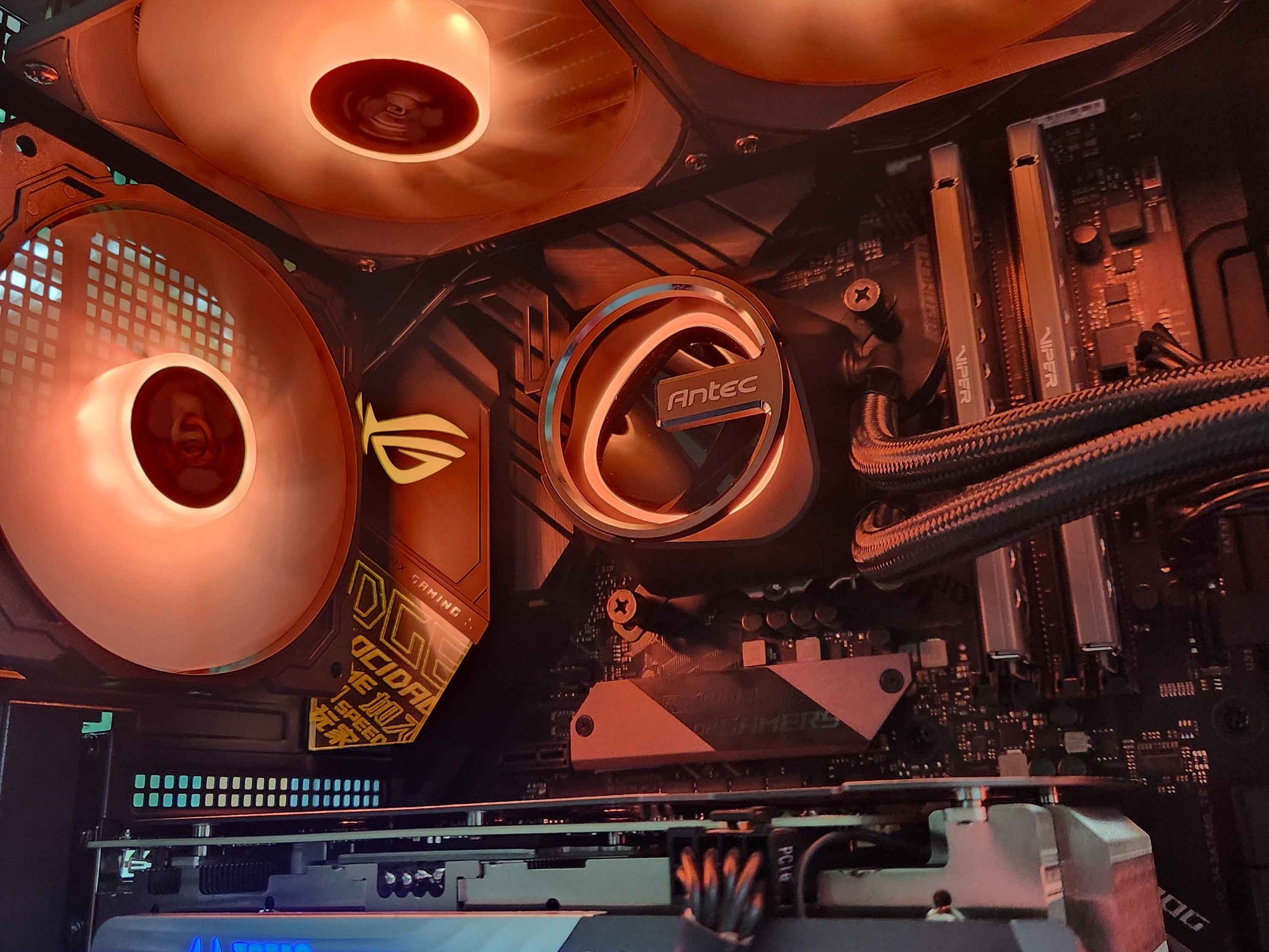 🍀RTX 4070 | Core i9-9900K | 32GB DDR4 | 2TB NVMe | WiFi | Windows