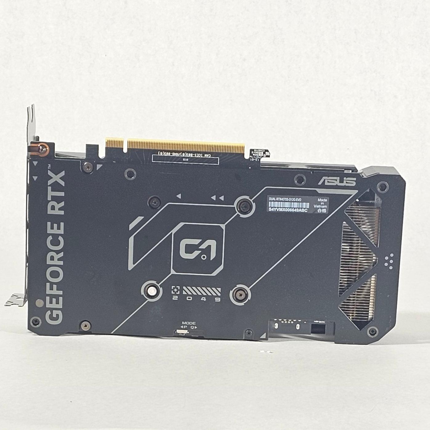 RTX 4070 Super ASUS 12GB