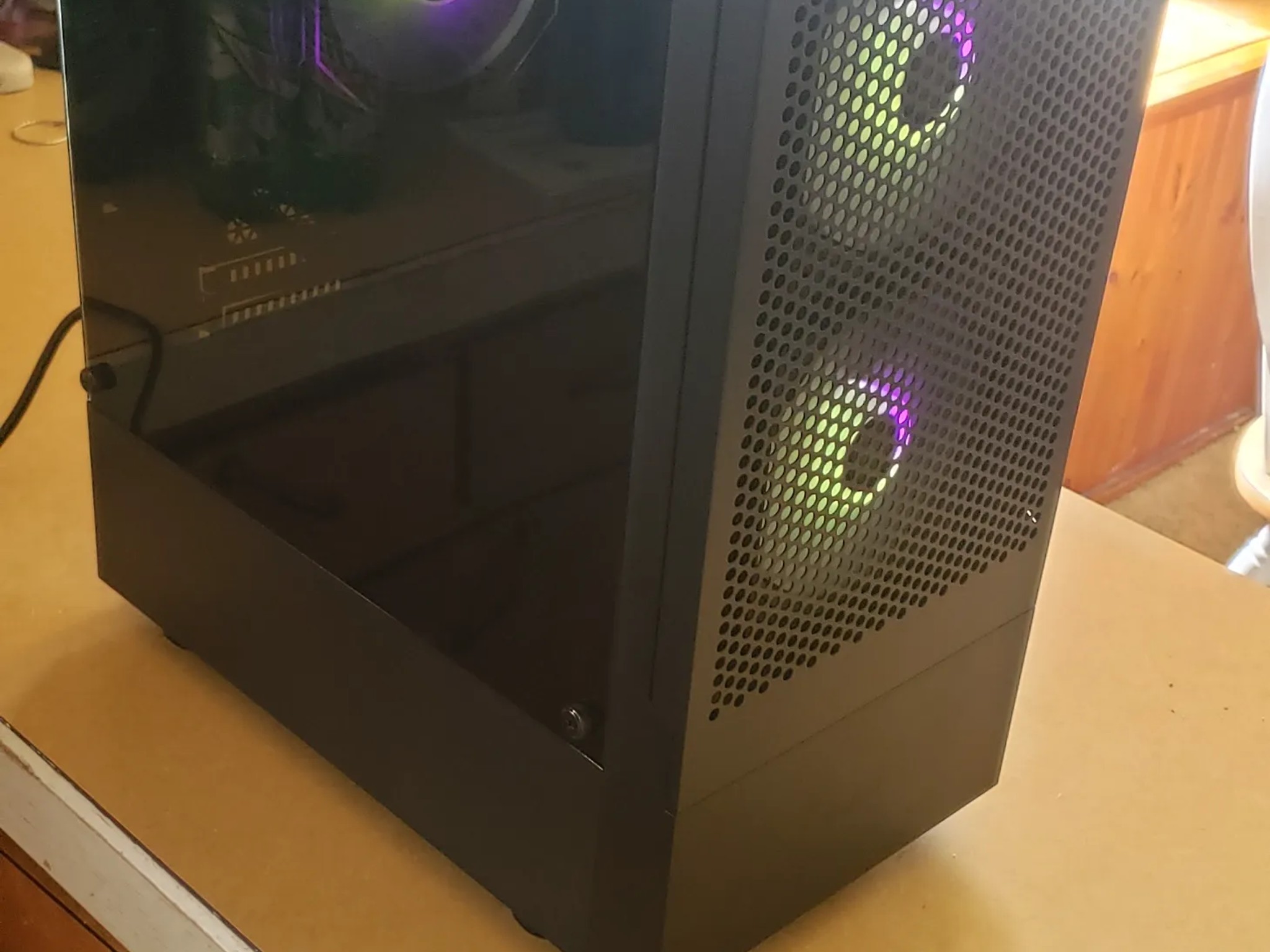 Xeon CPU 12 core GTX 1070 32GB DDR4 budget gaming pc