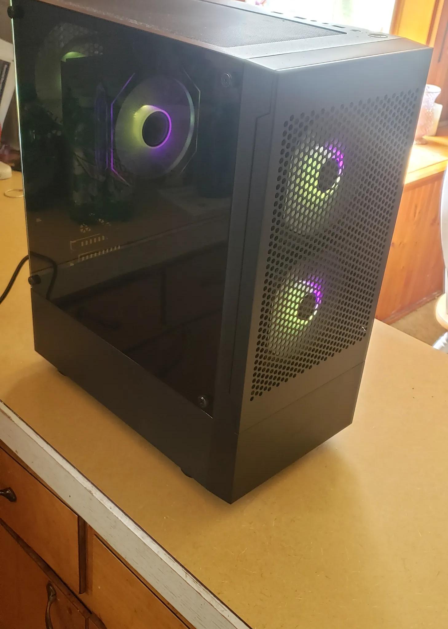 Xeon CPU 12 core GTX 1070 32GB DDR4 budget gaming pc