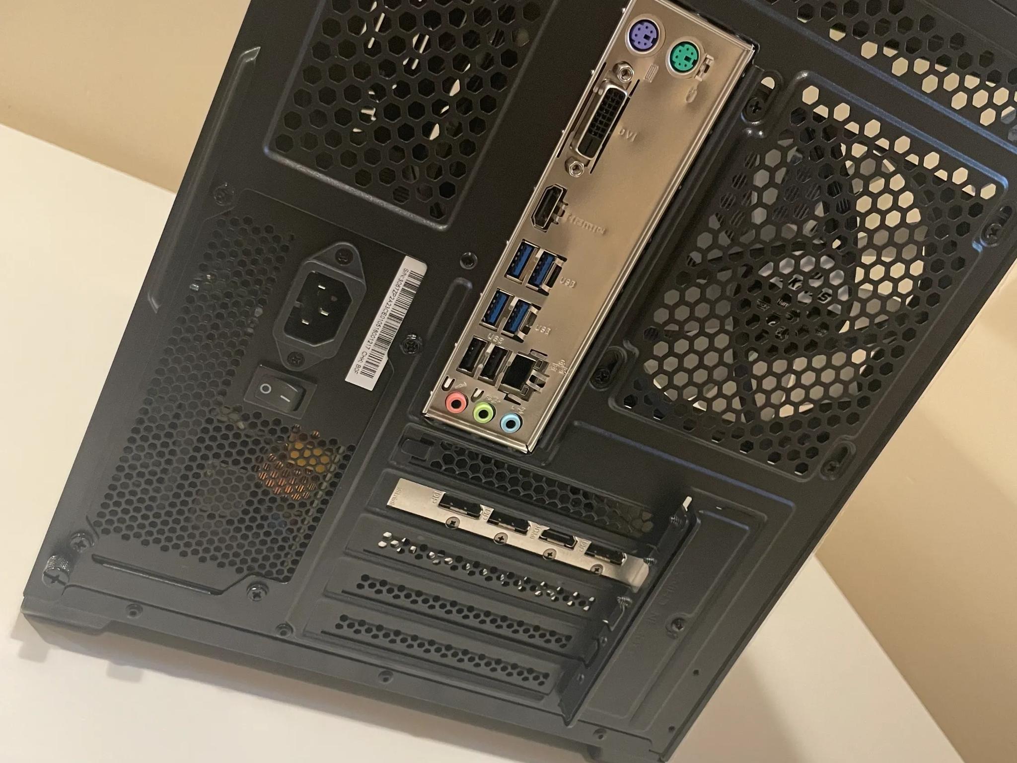 All-Black RGB Gaming PC – Ryzen 5 3600 / RX 6600