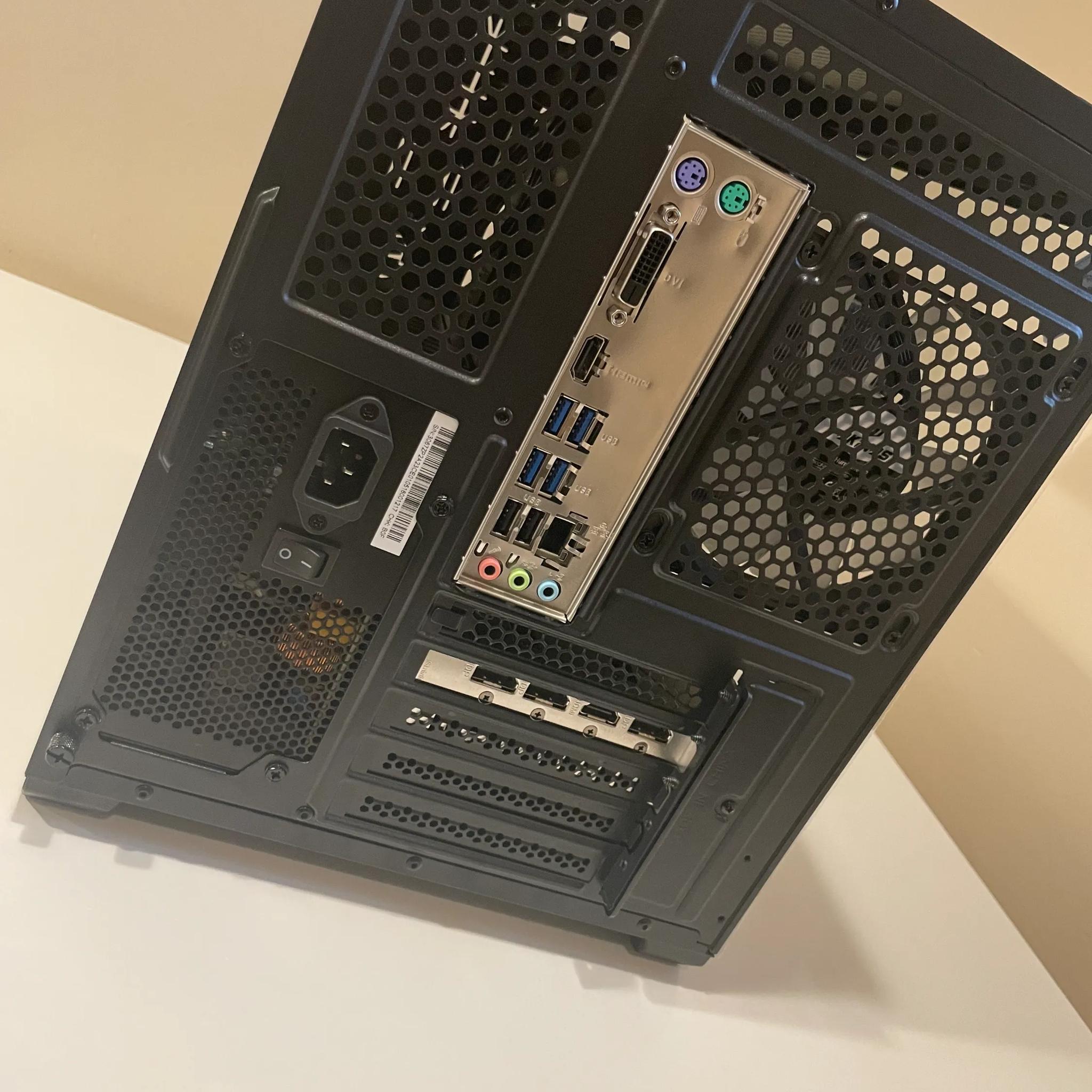 All-Black RGB Gaming PC – Ryzen 5 3600 / RX 6600