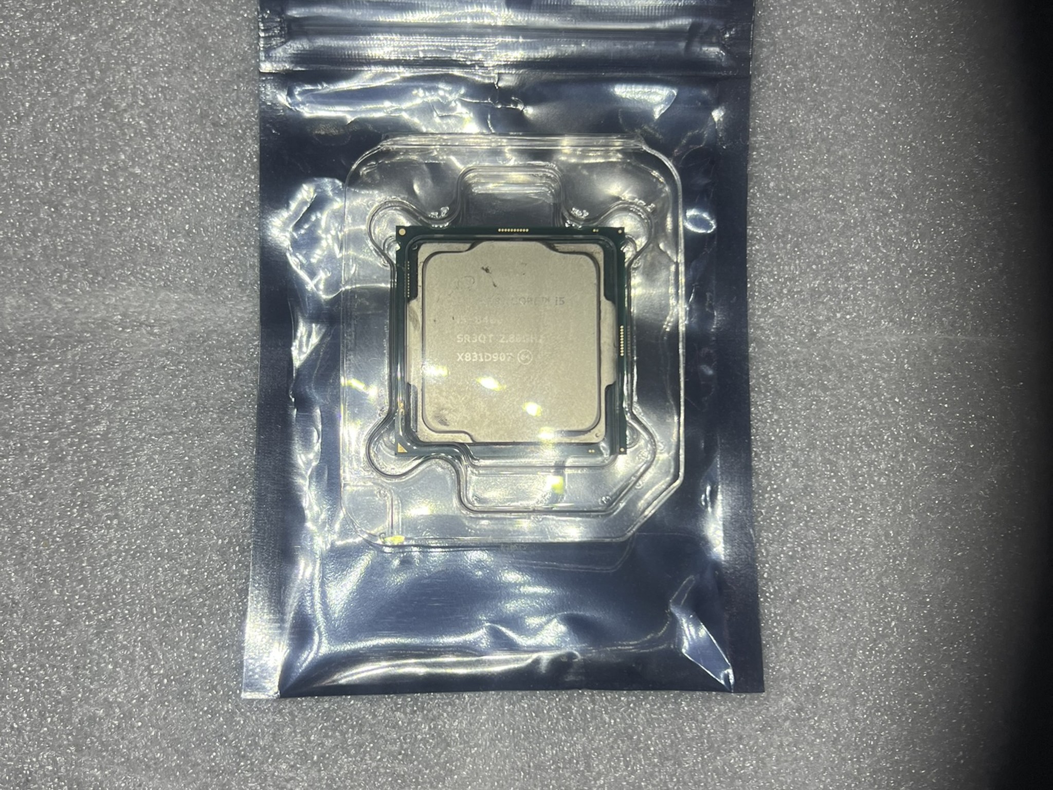 Intel i5 8400