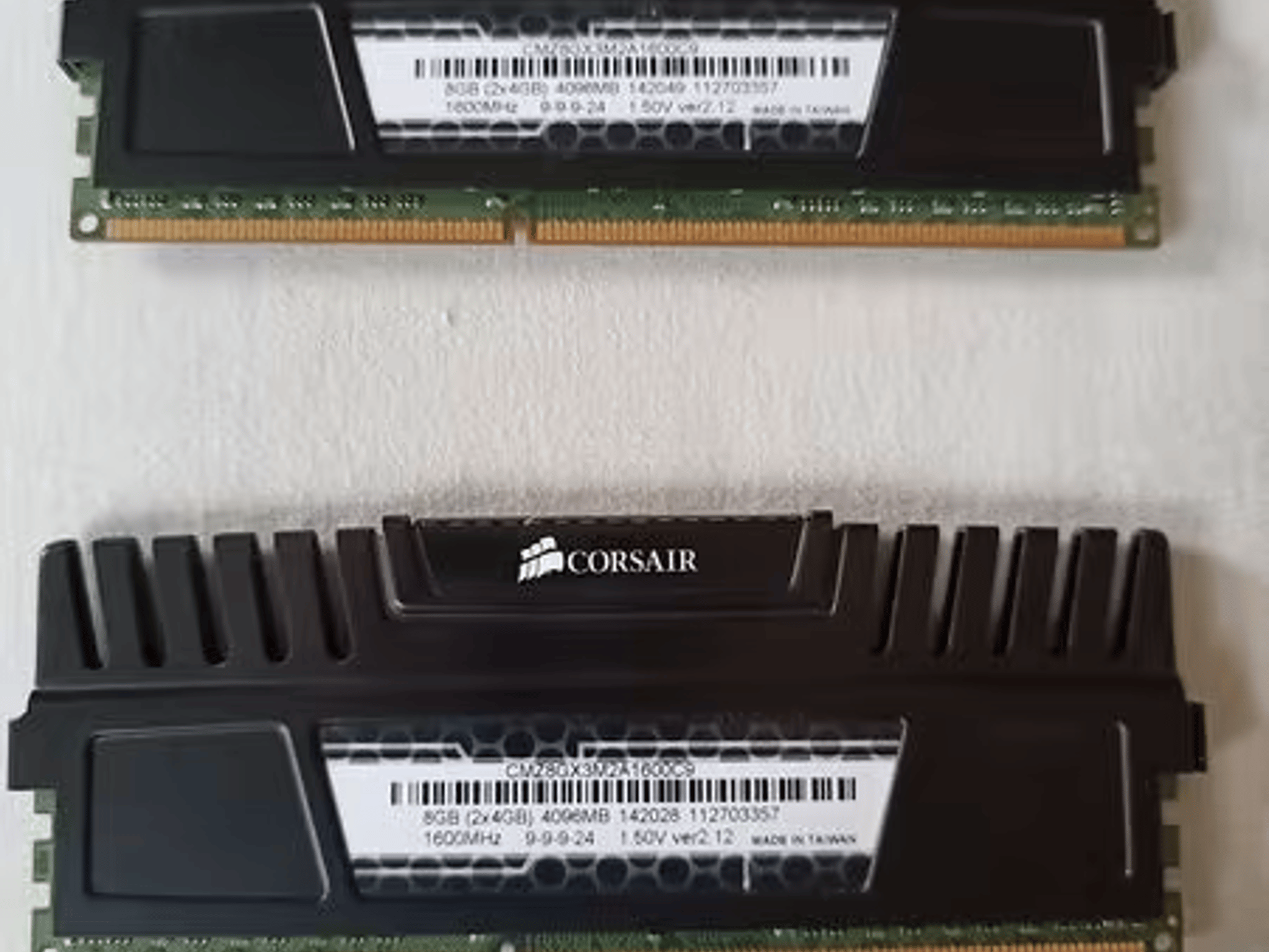 Corsair Vengeance 8 GB (2x4 GB) DDR3-1600 CL8 RAM