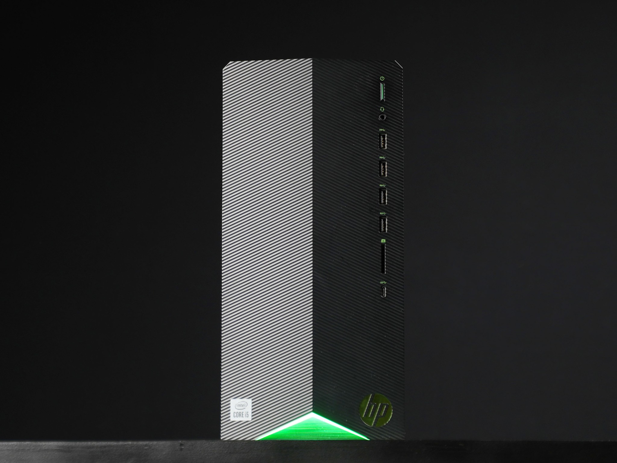 \ HF-03 / RTX 5050 Intel Core i5 10400F 16GB 1.3TB Windows 11 1440P Gaming PC Powerhouse