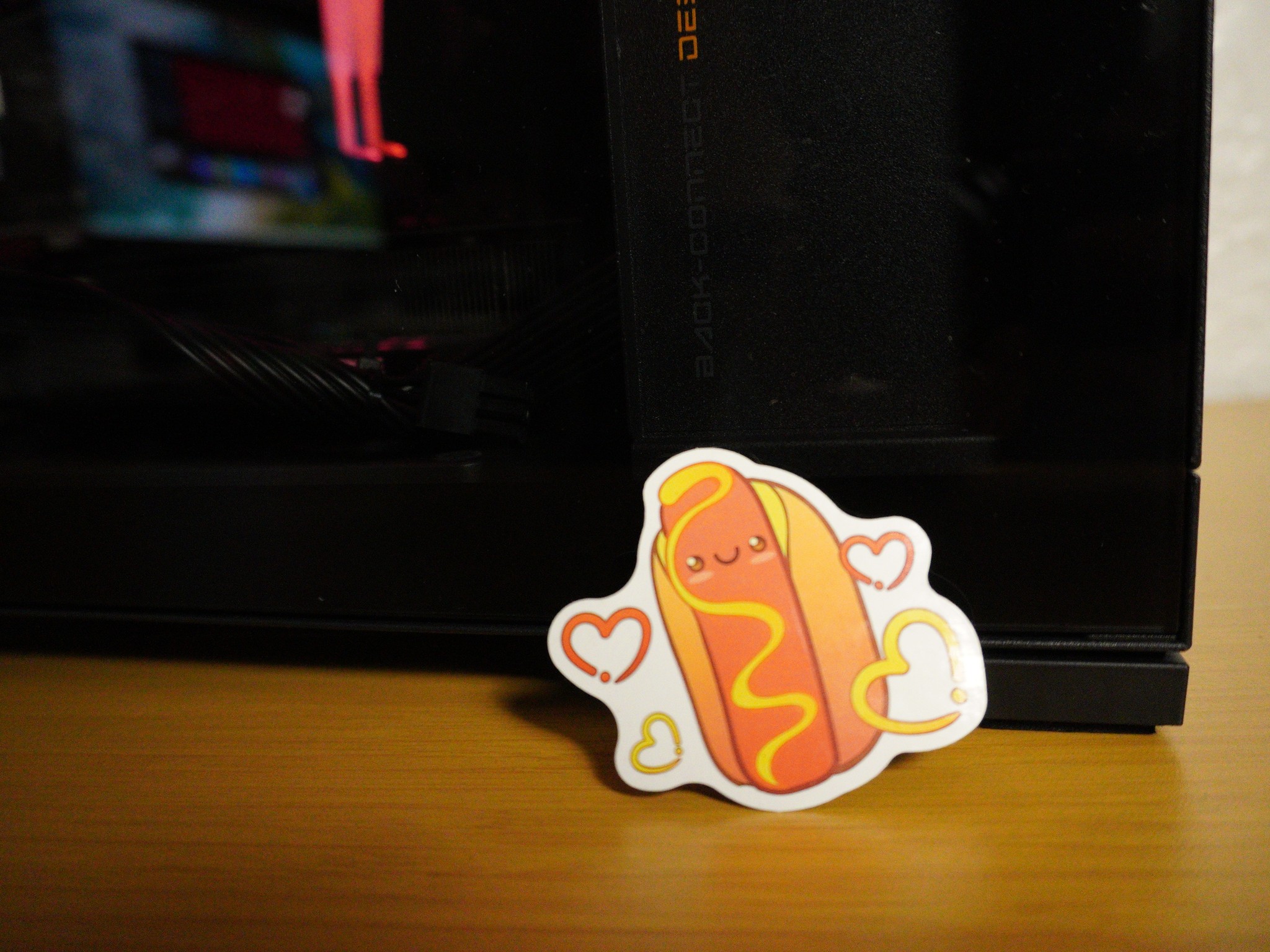 Squish Beast | RTX 5060 TI 8GB| RYZEN 5 7600X | 32GB DDR5 | 960GB 2.5 SSD | + Hotdog Sticker