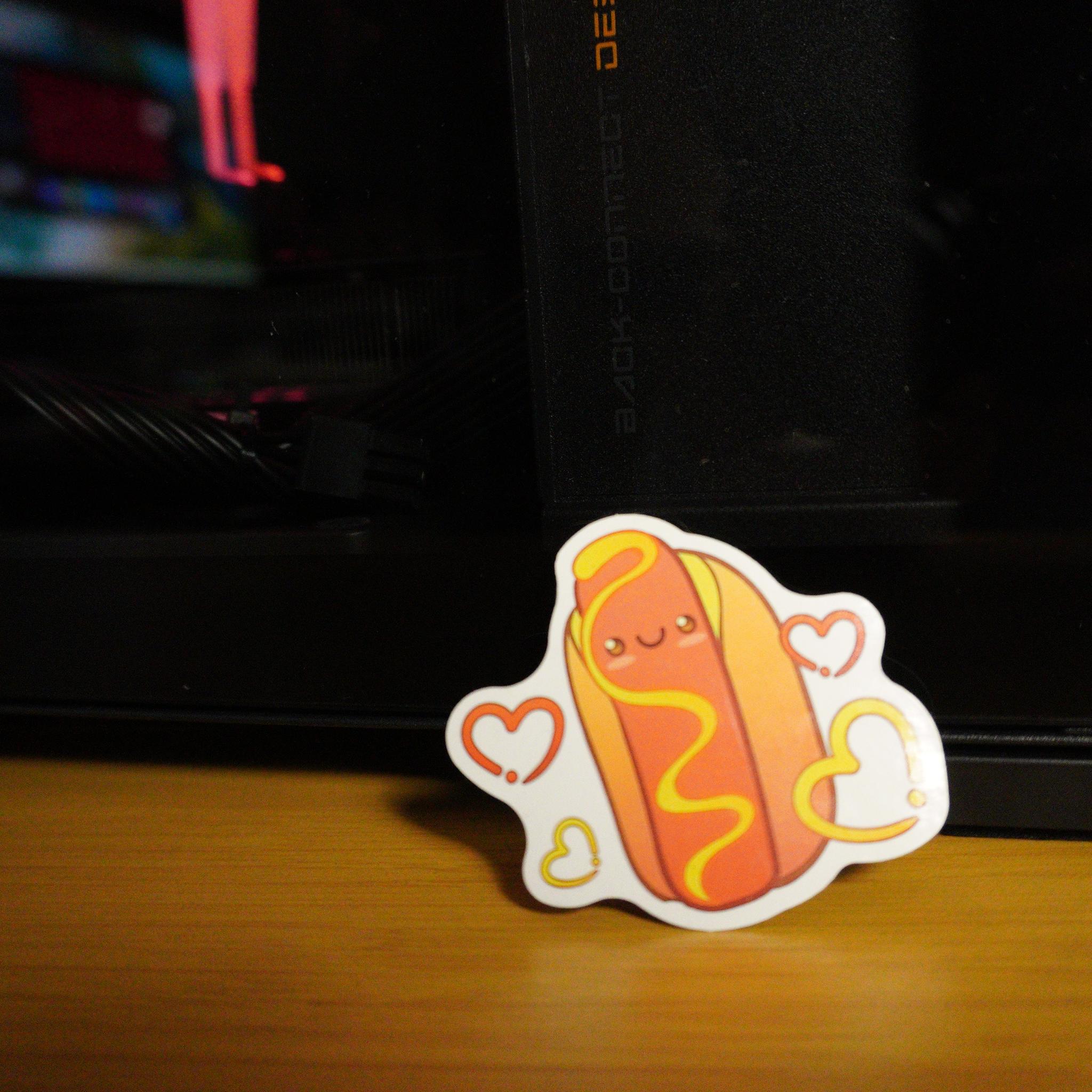 Squish Beast | RTX 5060 TI 8GB| RYZEN 5 7600X | 32GB DDR5 | 960GB 2.5 SSD | + Hotdog Sticker