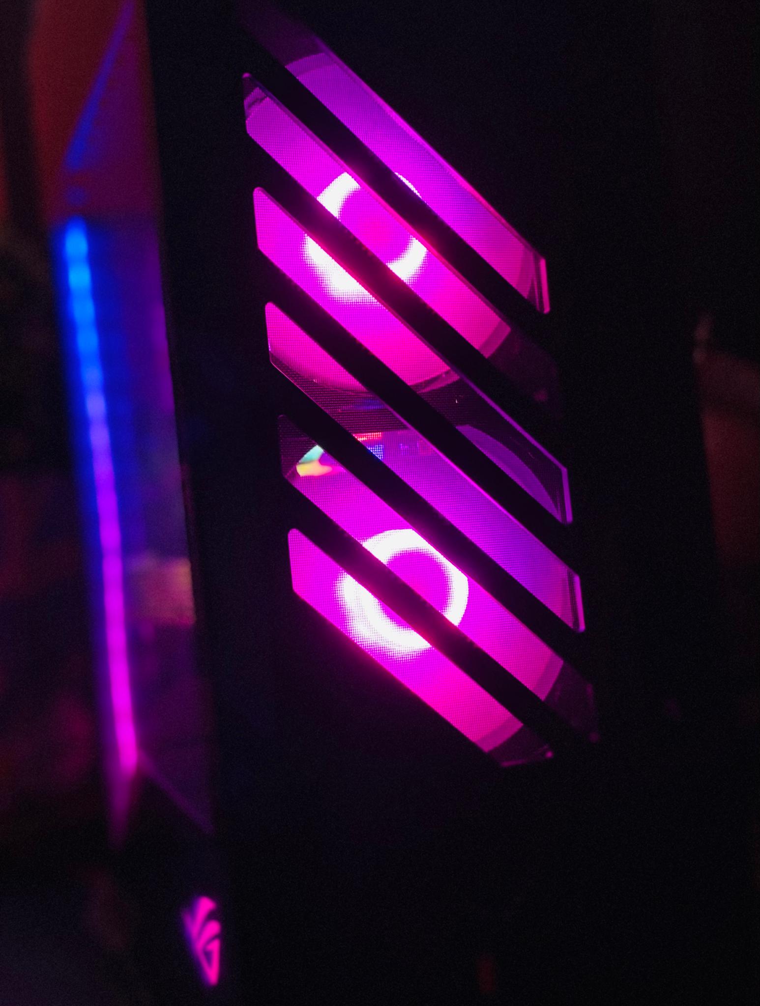 ASUS ROG-Z11 🥷|RX 5700XT| I7-6800K(6-c/12-t)| 16GB Warhawk RGB RAM| 1TB M.2 SSD| Windows 11 Home