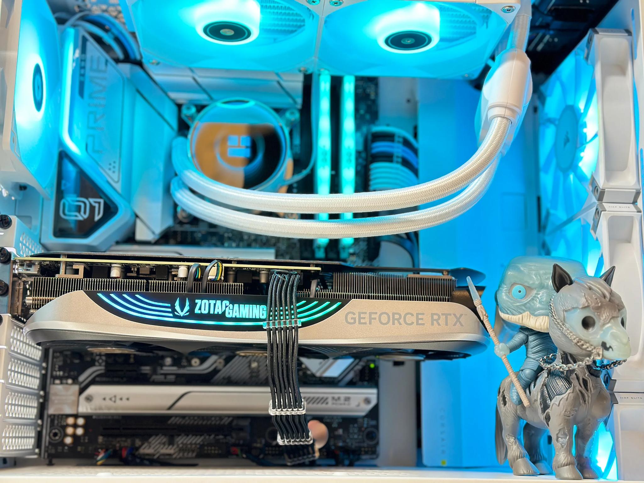 🧊🐎White Walker🐎🧊Nvidia RTX 4070 Ti❄️Intel i7 12700KF 12Cores❄️32GB DDR5 ❄️2TB SSD NVME