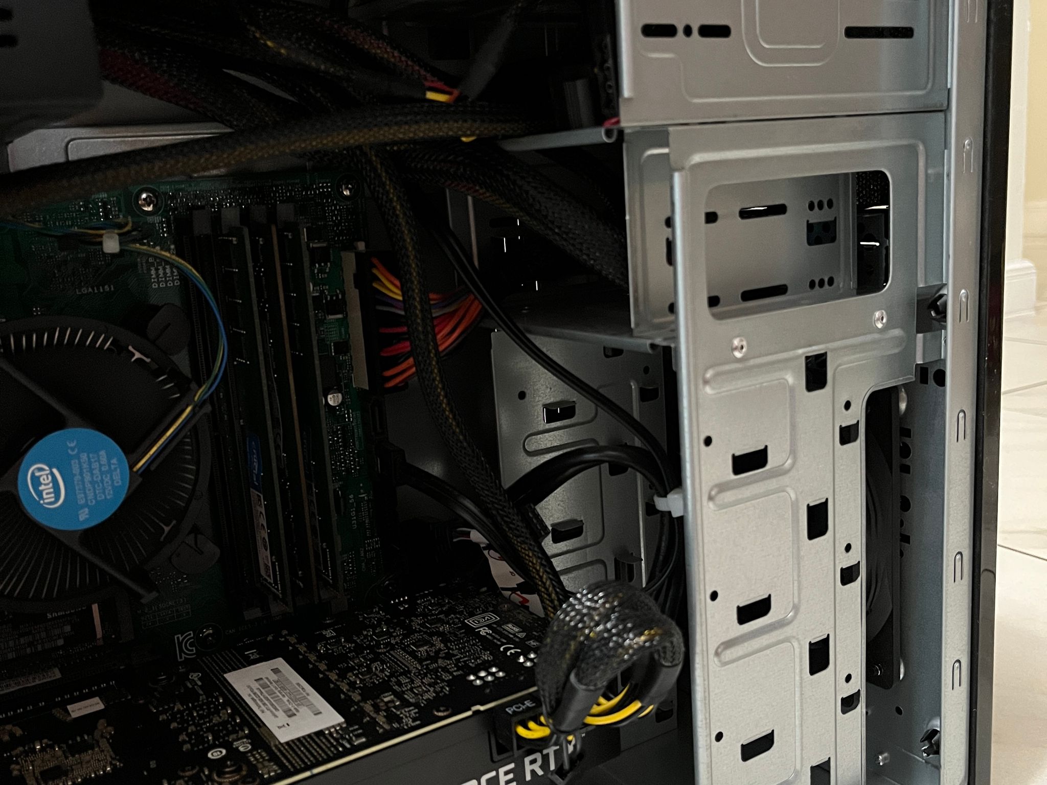 NVIDIA RTX 2080, Intel Core i7-9700, 16GB RAM, 500GB SSD - High FPS Gaming PC w/ Wi-Fi & BT