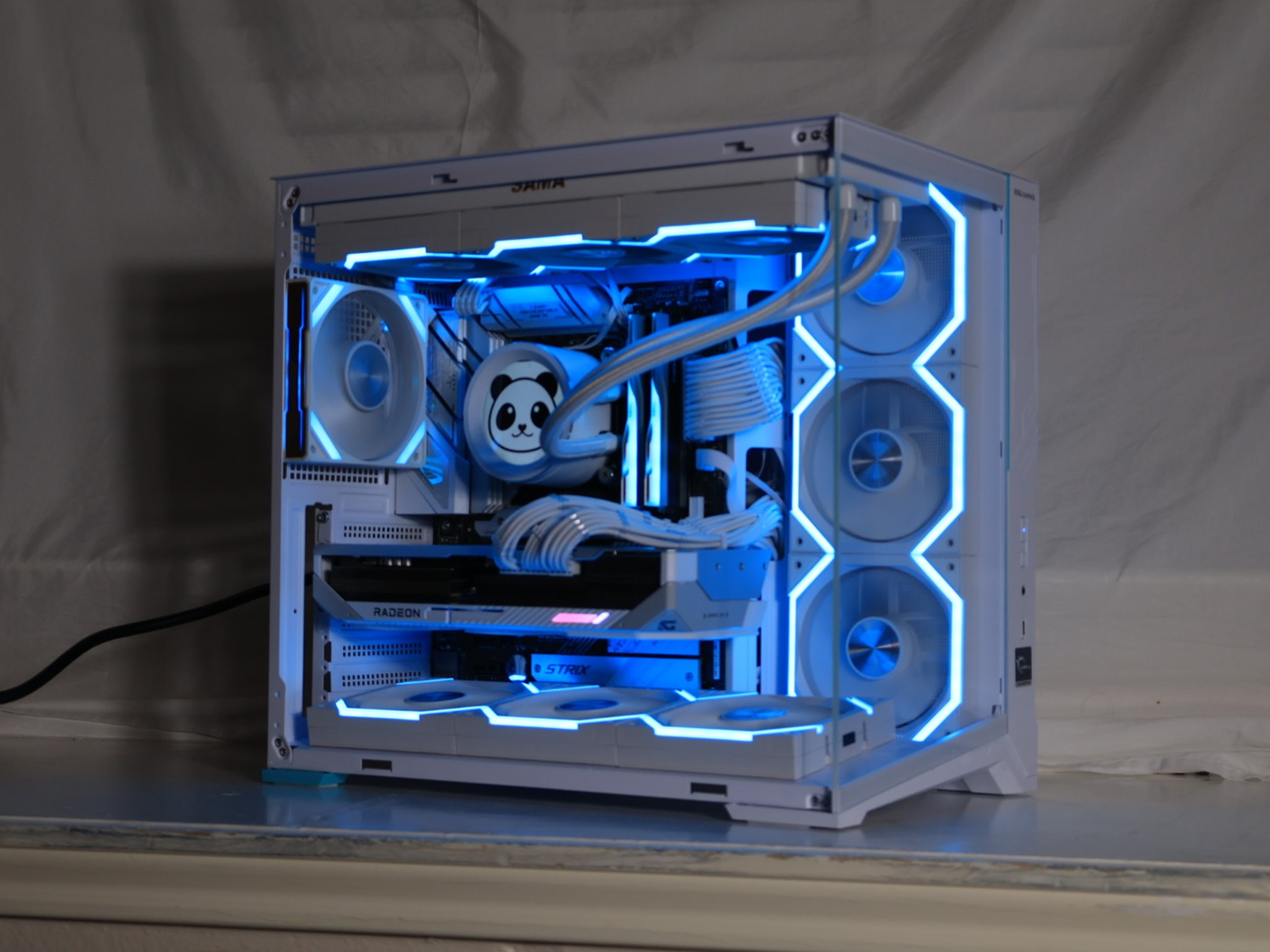 ⚪🧊Polar Bear|9800x3d 9070xt🧊⚪