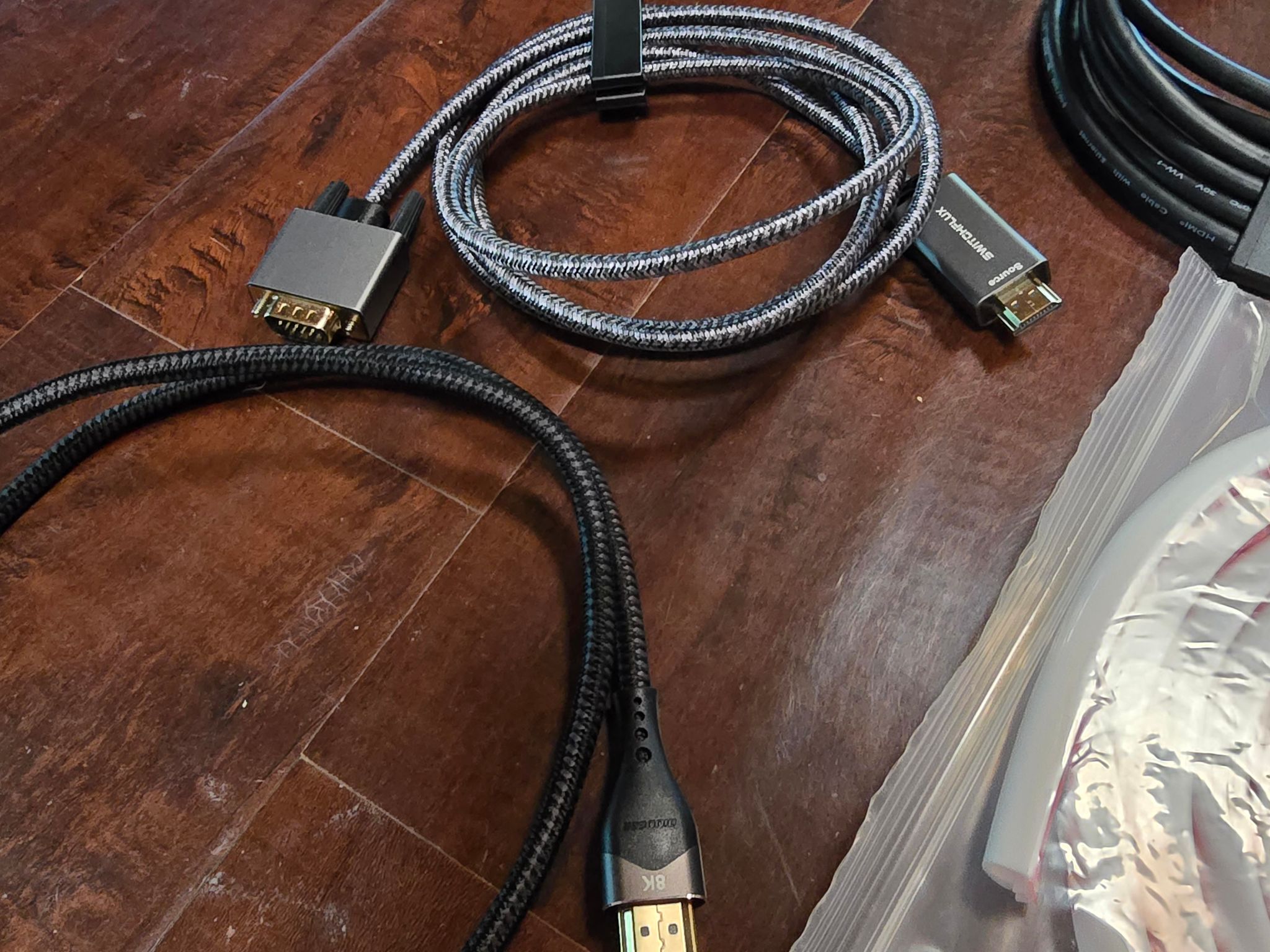 Cables Adapters GPU PSU Extension HDMI DP VGA USB C - IEC Power Cable SD TFT Reader Splitter HDD 4K