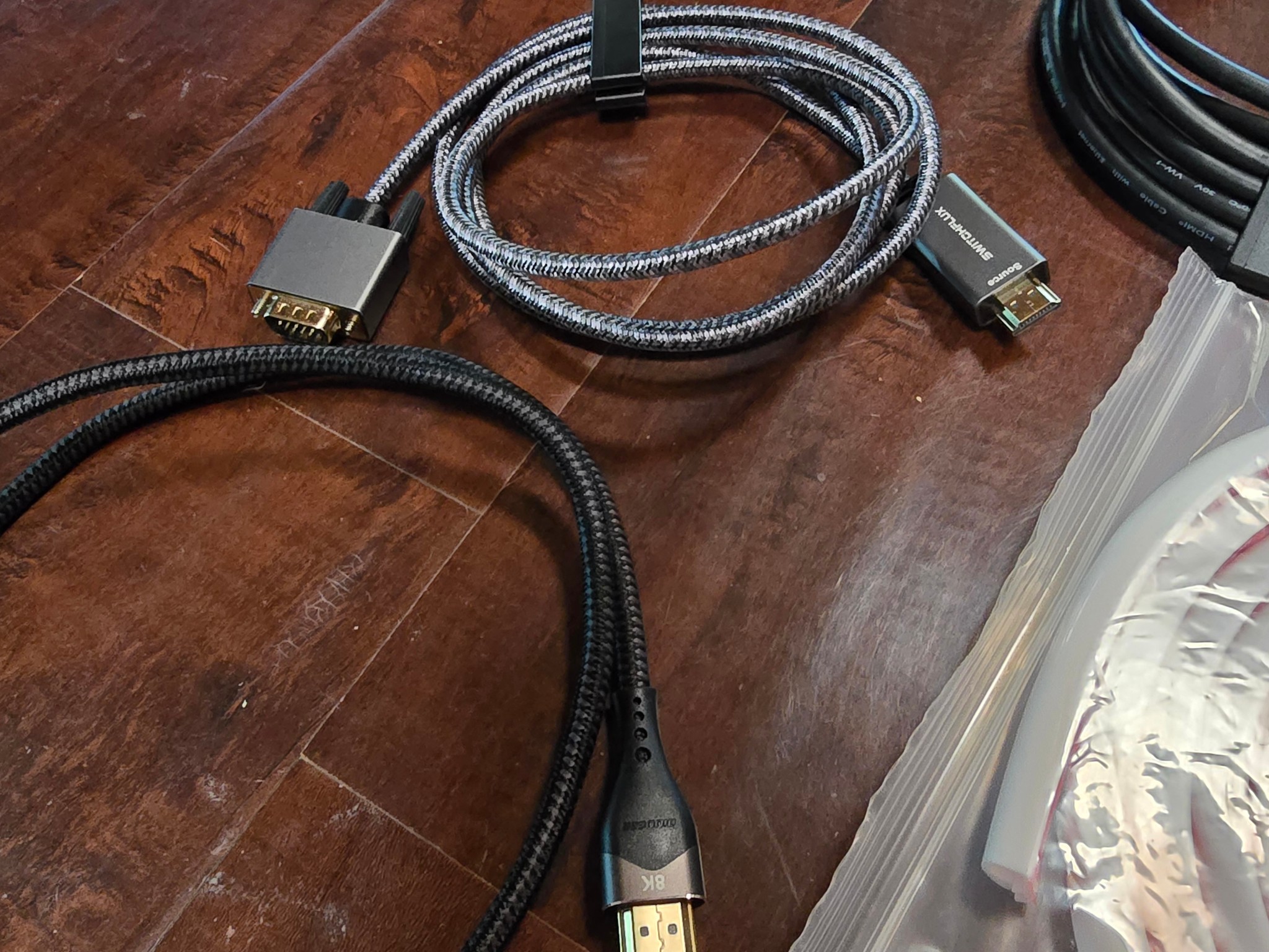 Cables Adapters GPU PSU Extension HDMI DP VGA USB C - IEC Power Cable SD TFT Reader Splitter HDD 4K