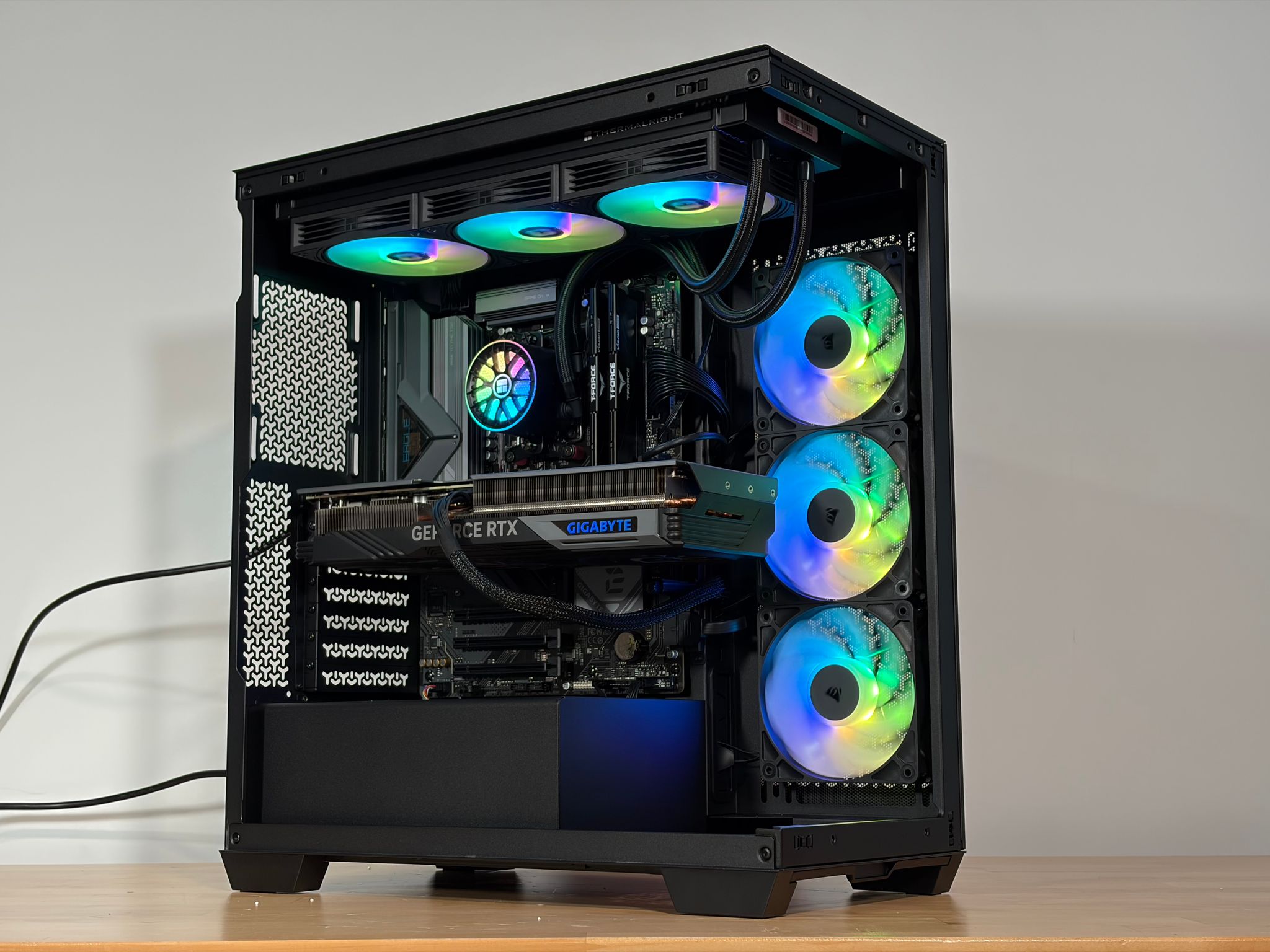 RTX 4070ti Ryzen 5 7600x3d Gaming PC