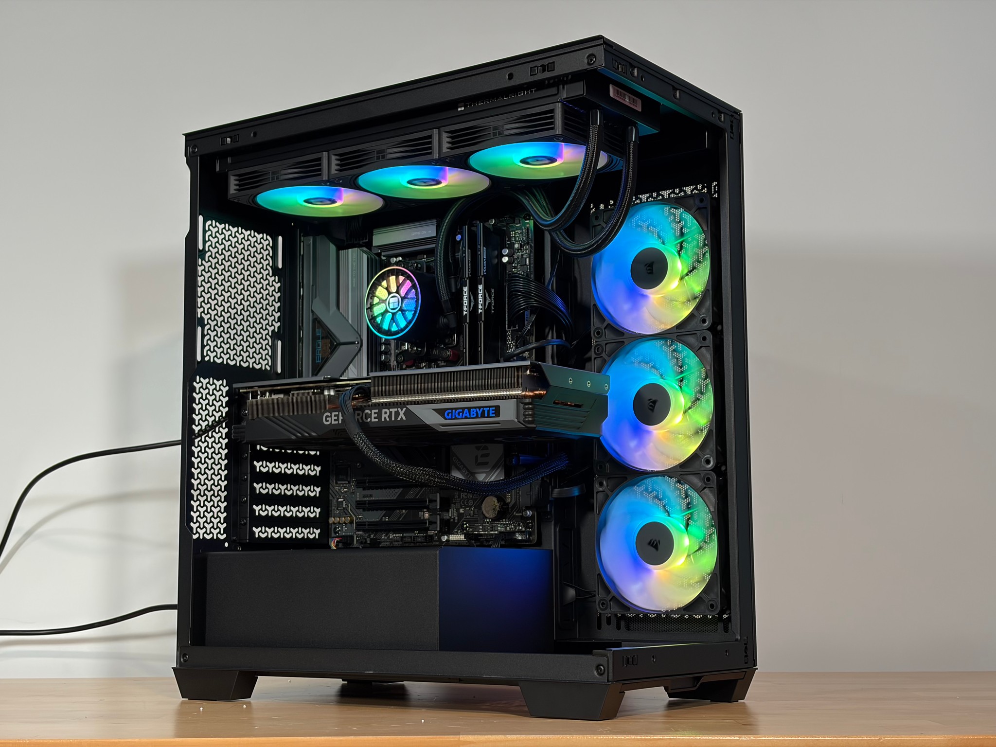 RTX 4070ti Ryzen 5 7600x3d Gaming PC