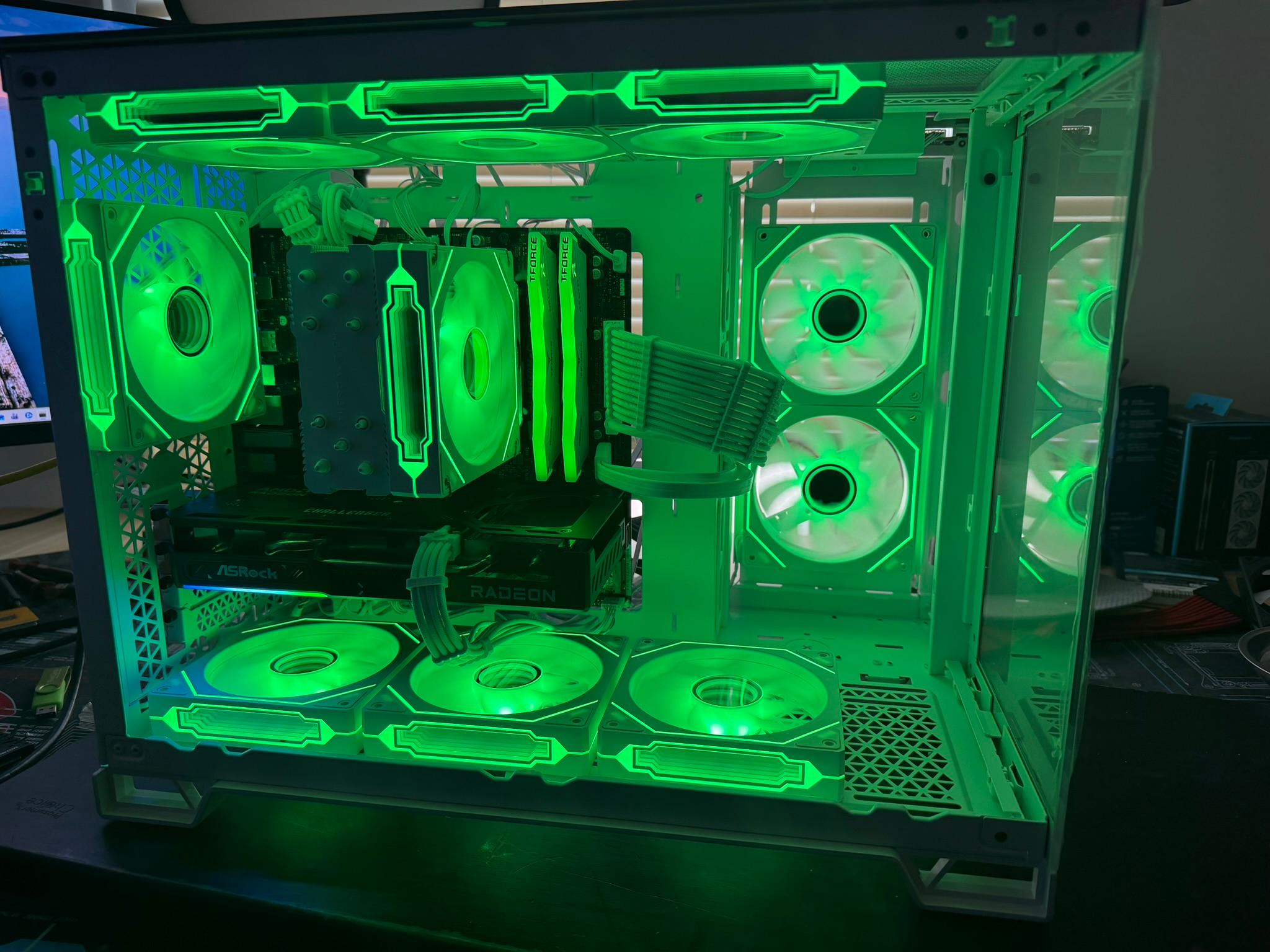 🖥️ Custom White RGB Gaming PC| 5 7500F |  9600XT  | 32GB RAM  |  Ultra-Cooled | 🖥️