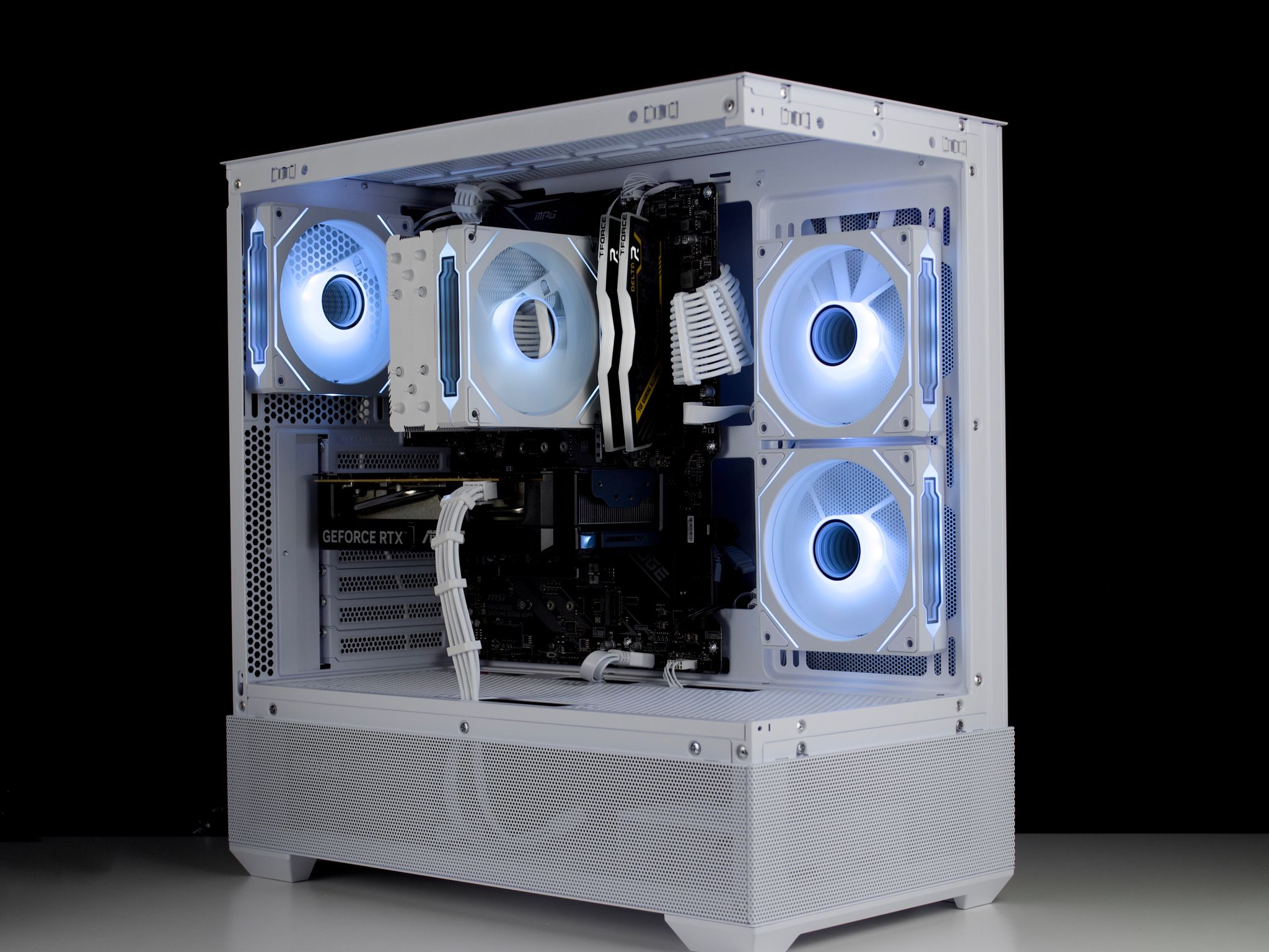 🧊❄️🧊 White Gaming PC – RTX 5060 , Ryzen 5 5500, 16GB RAM, 1TB SSD - WiFi, BlueTooth 🧊❄️🧊