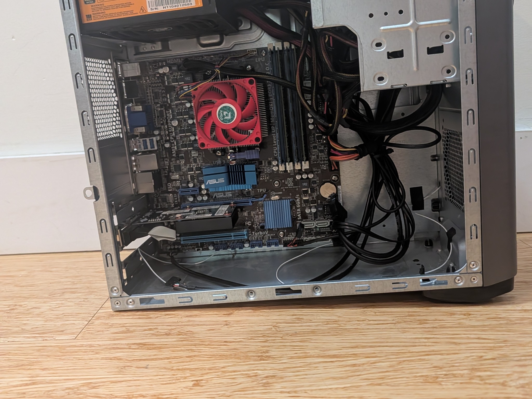 Custom ASUS HTPC | FX 8320 | GT 710 | 8GB | ASUS AM3+ | NO SSD/HDD |