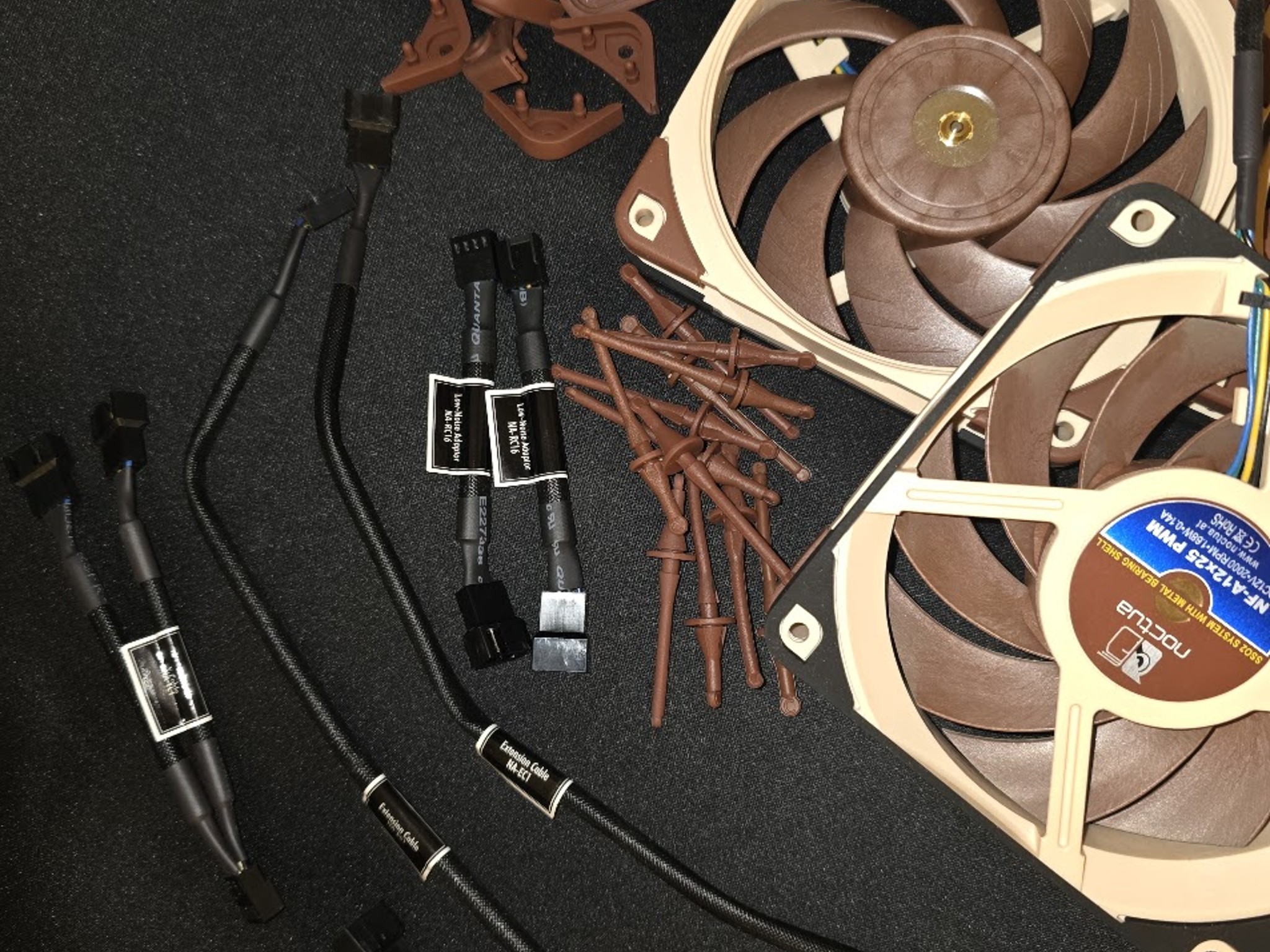 3X Noctua NF-A12x25 PWM, Premium Quiet Fan, 4-Pin (120mm, Brown)