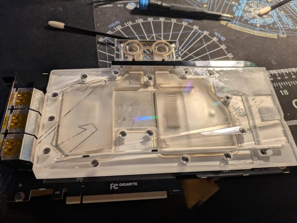 Gigabyte AORUS GeForce RTX 3080 XTREME WATERFORCE 10G