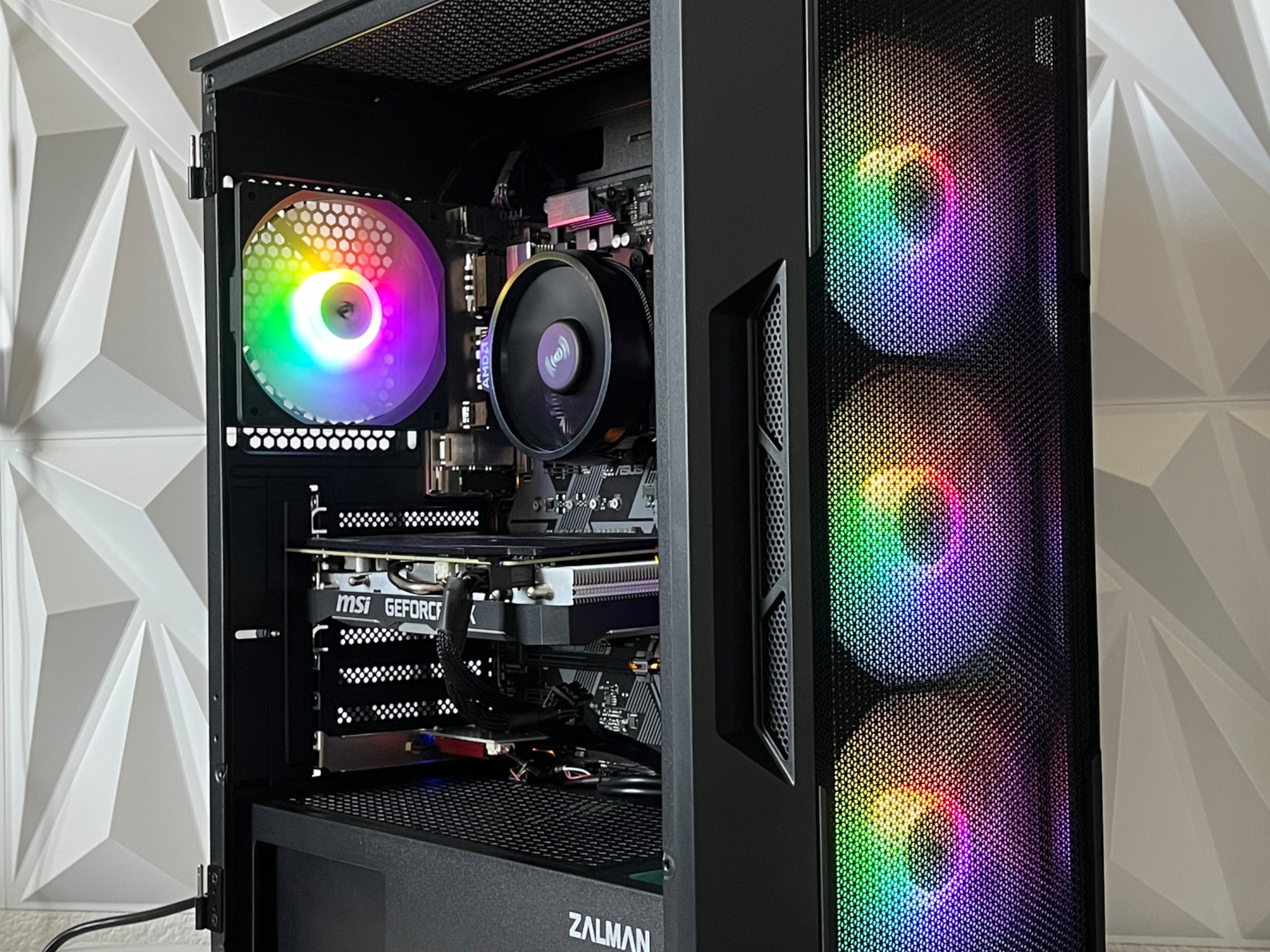 RTX 2060 Super 8GB, Ryzen 5 3600, 16GB 3200MHz | Static RGB Gaming Computer/PC
