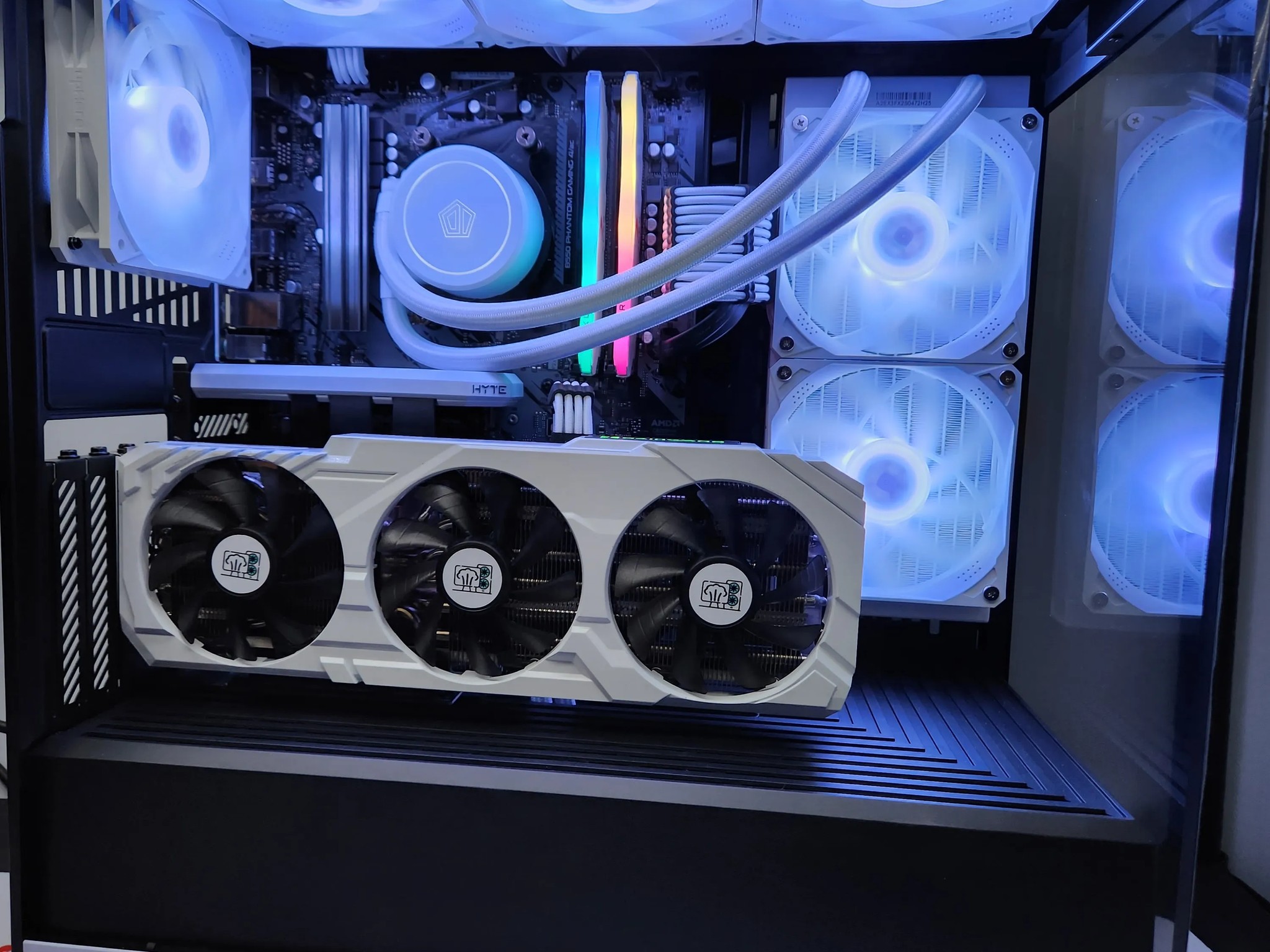 THE BEAST Gaming RIG Ryzen 7 / 32GB DDR 4/ 1TB GEN 4 SSD / RTX 3070 8GB