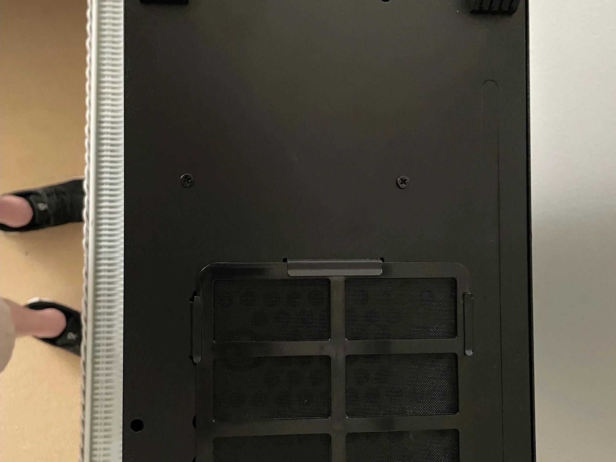Phanteks Eclipse P300A Mesh Case (With Screws & Manual, Plus Extra SSD Bracket at No Extra Cost)!