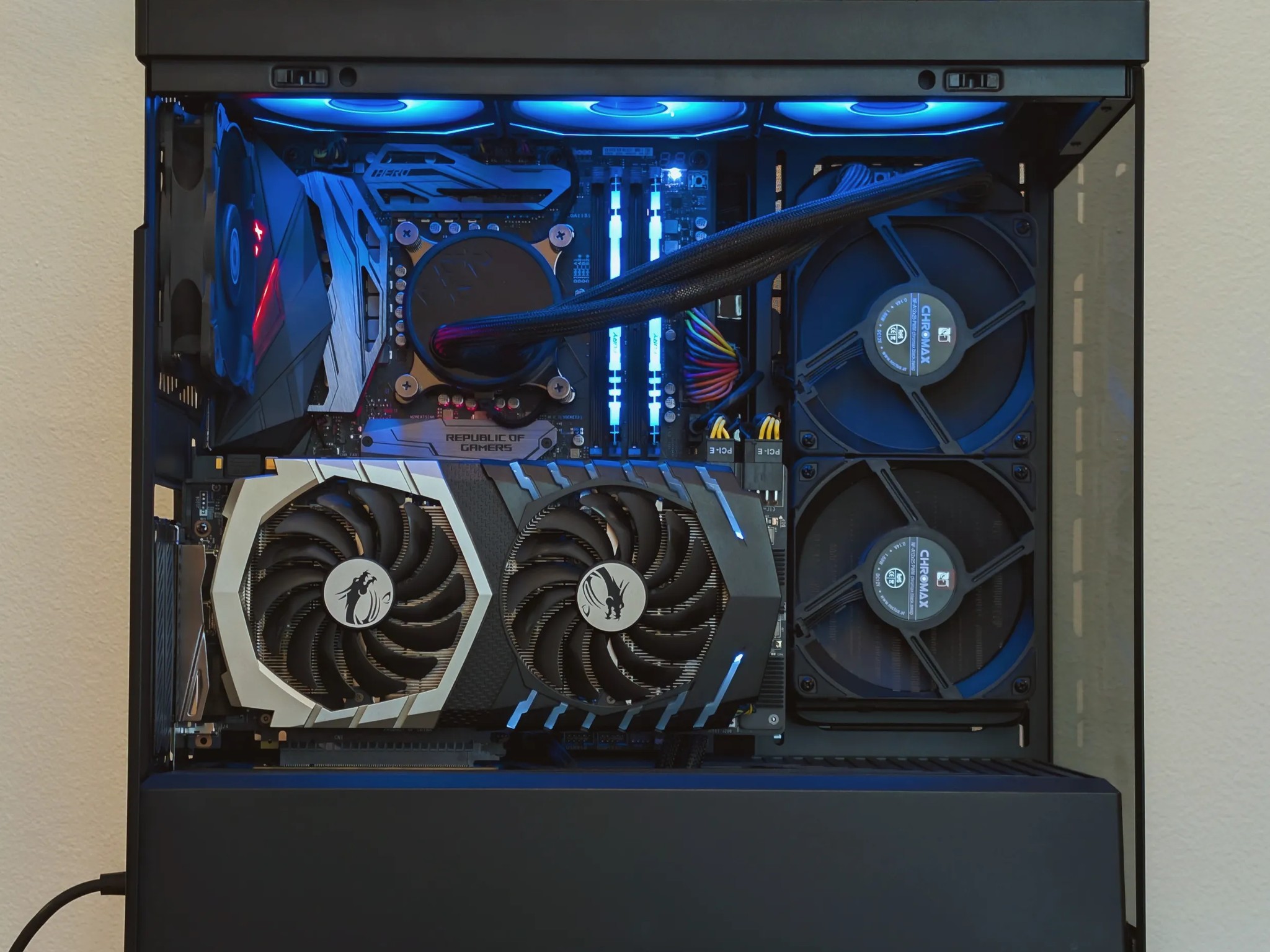i7 8700K, 1070Ti, 32GB DDR4, 1TB SSD, 750W, WiFi/BT, Windows 11