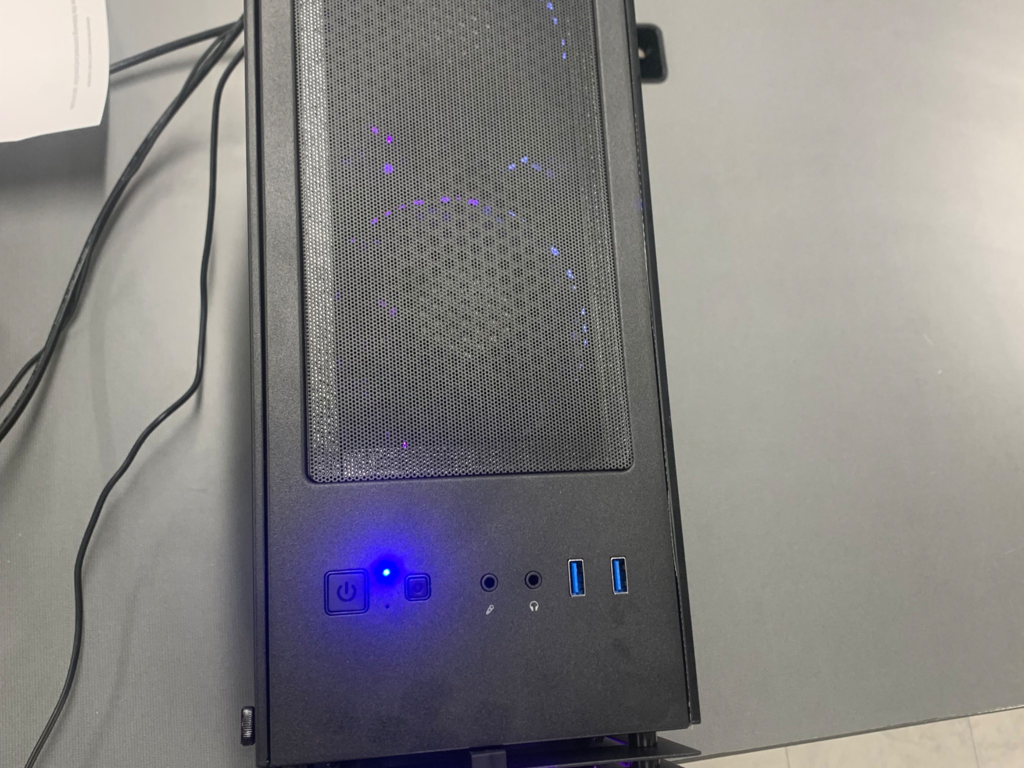Little Fighter! Perfect 1080 p rx 6600 ITX build