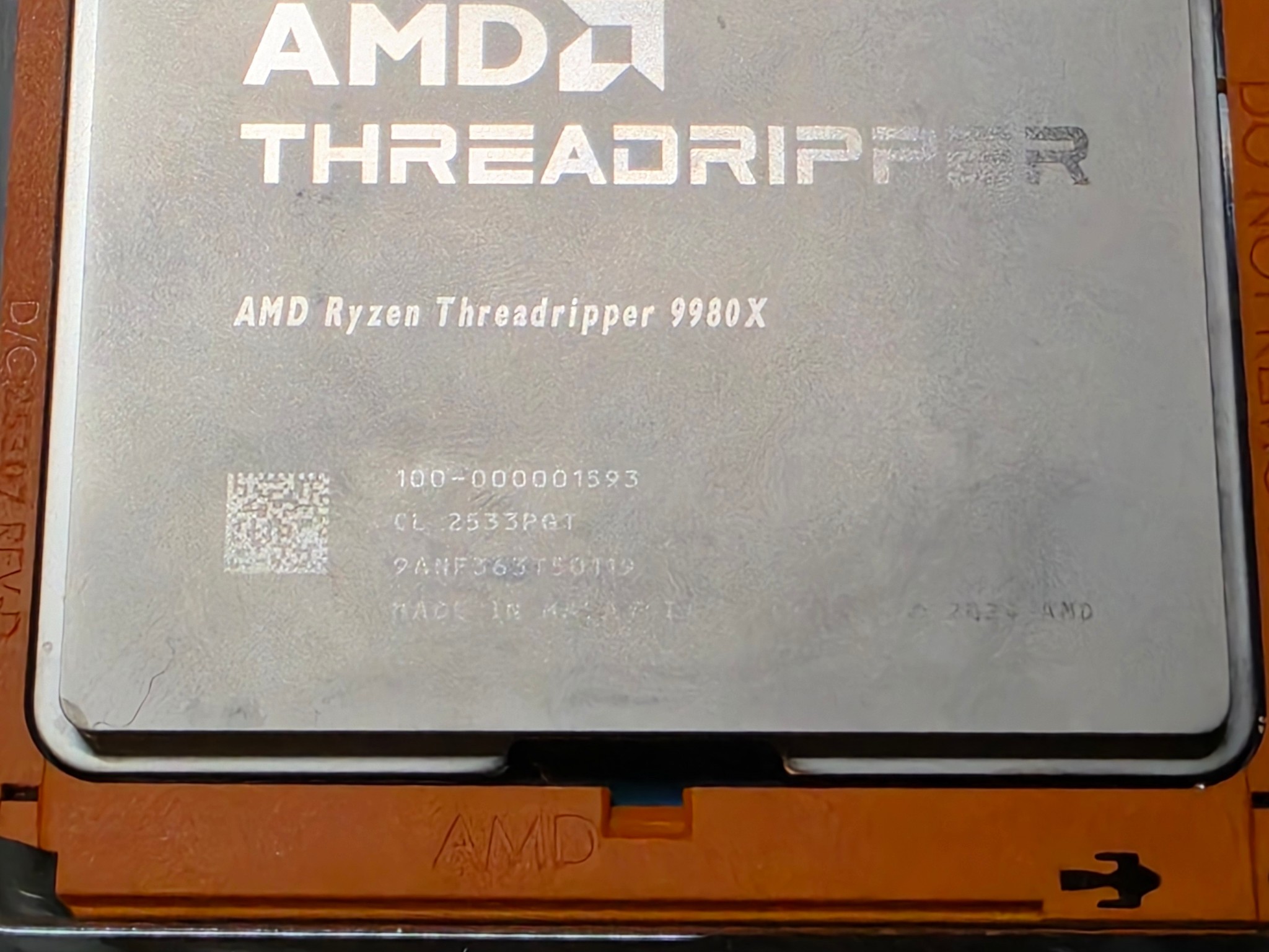 AMD Ryzen Threadripper 9980x