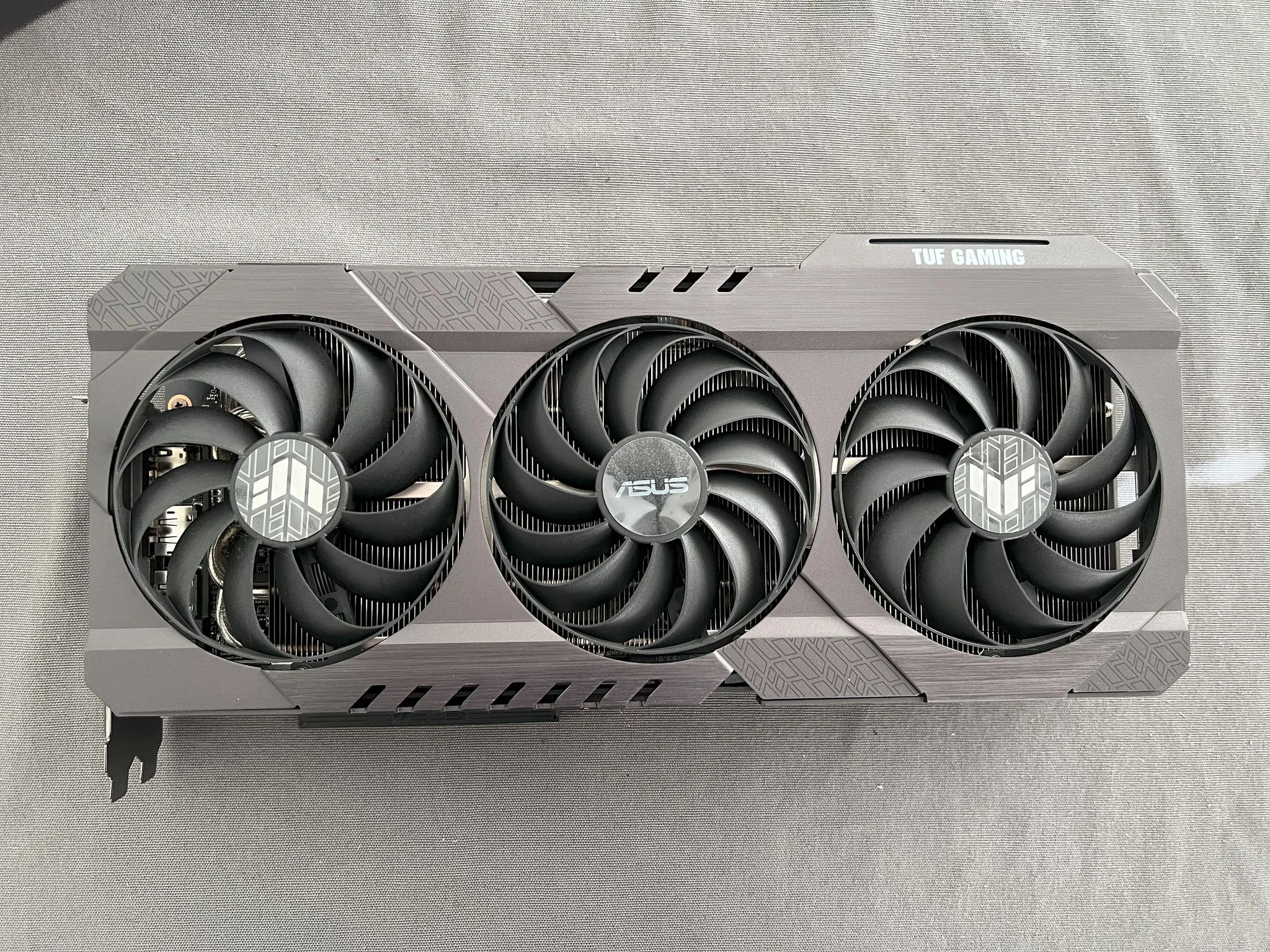 AMD Radeon RX 6900 XT, Asus Tuff OC Version