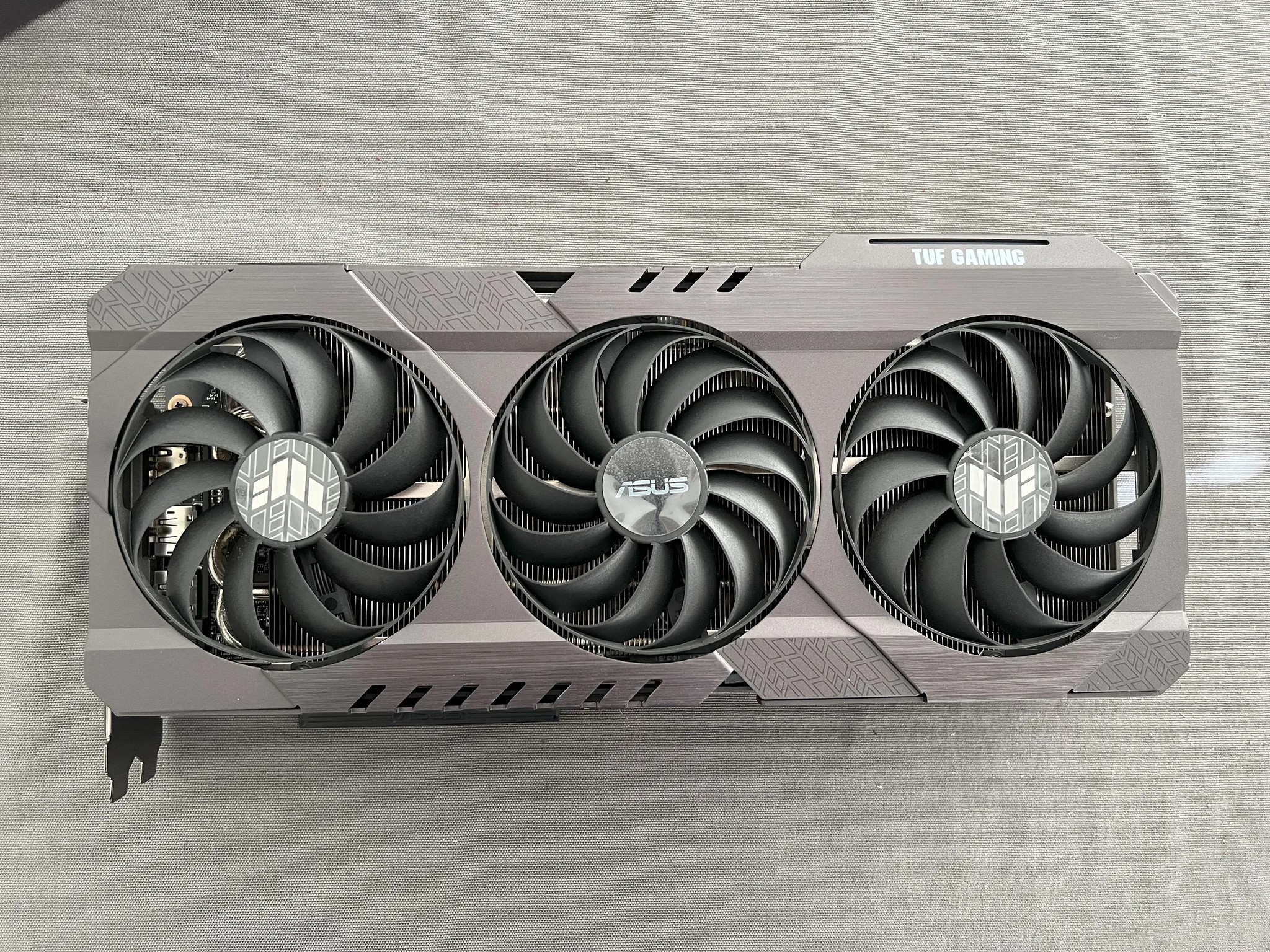 AMD Radeon RX 6900 XT, Asus Tuff OC Version