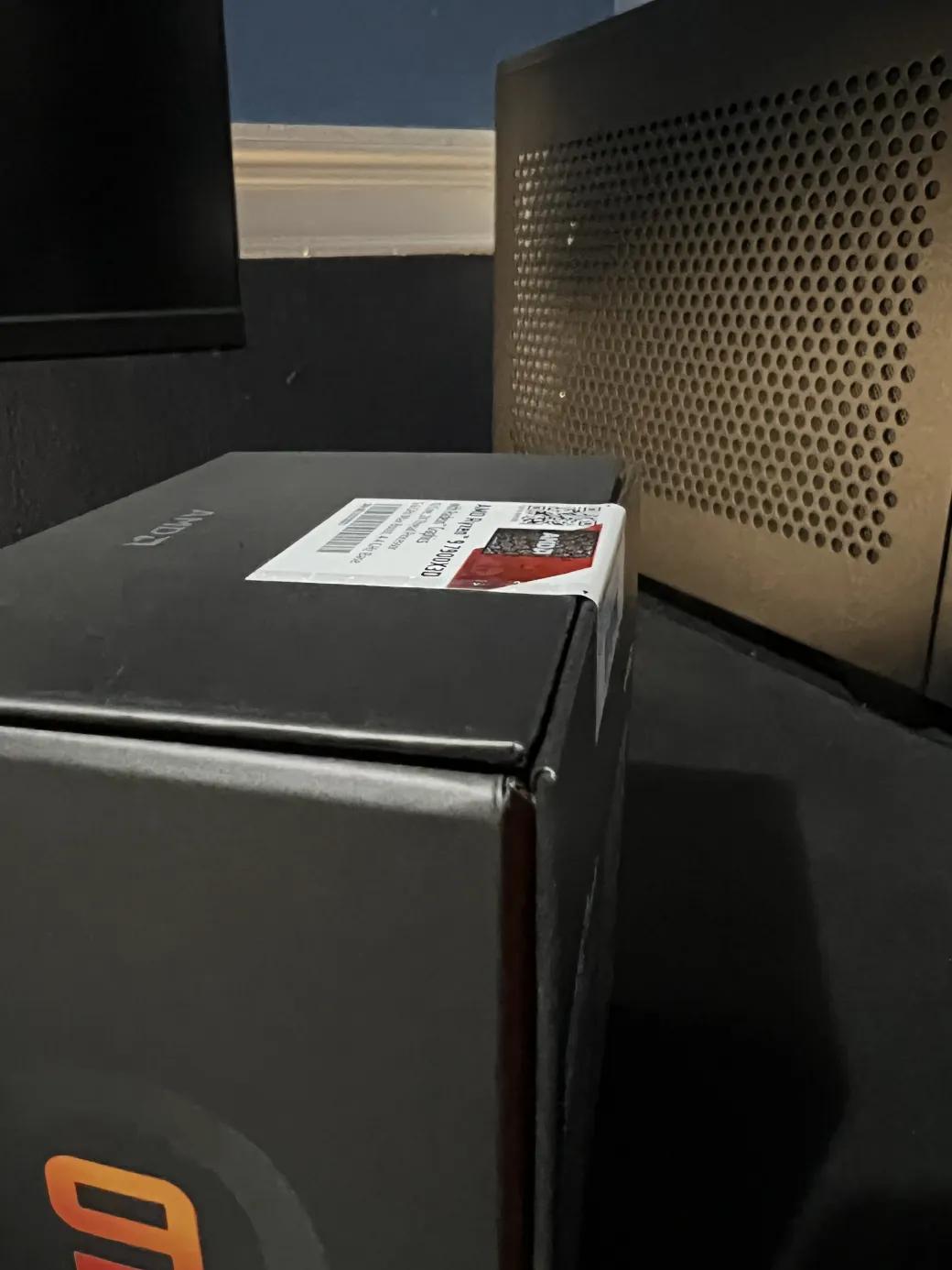 AMD Ryzen 9 7900X3D Processor BNIB