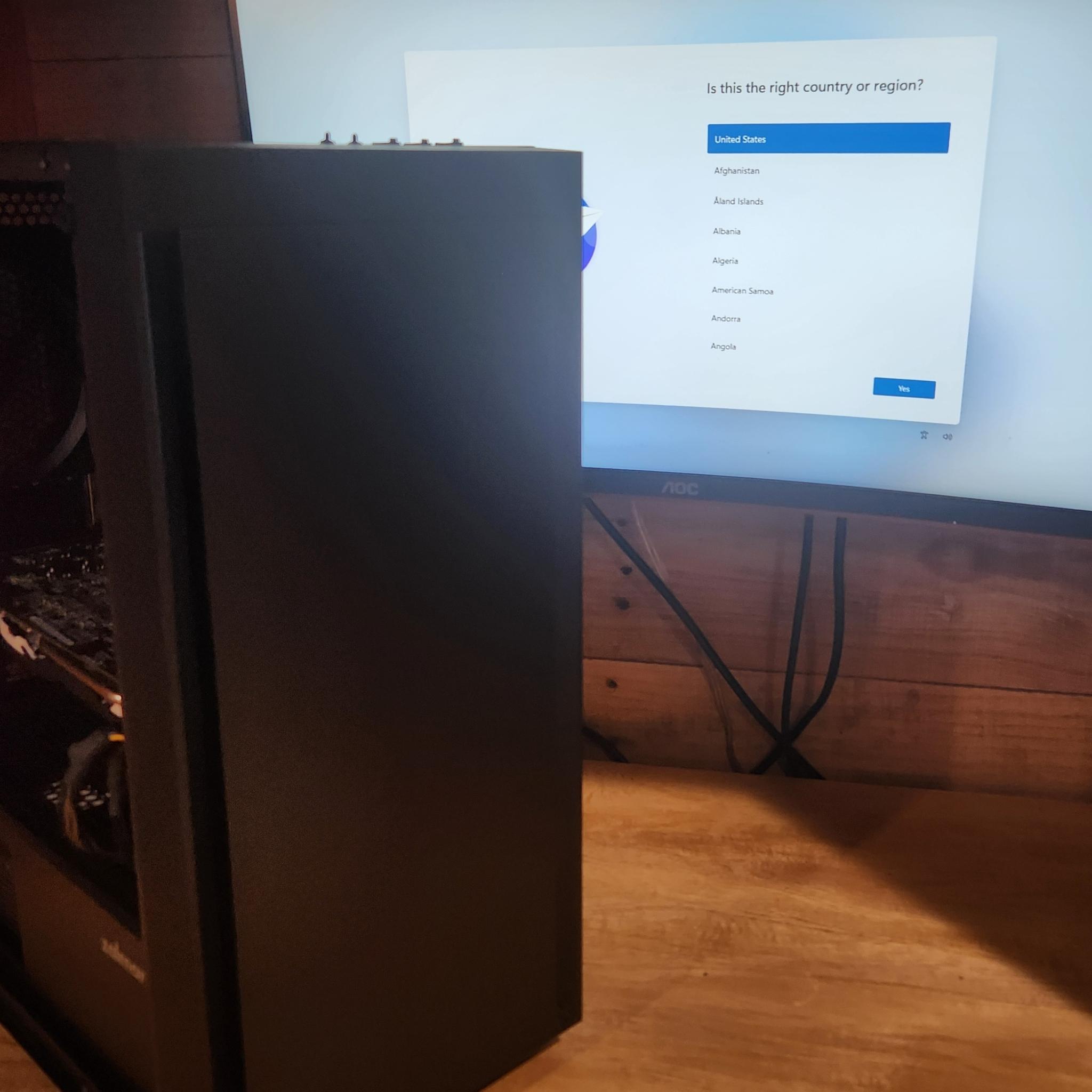 BUDGET GAMING PC Windows 11, RX 580 8GB, i5 9500, 16GB RAM, 500GB SSD