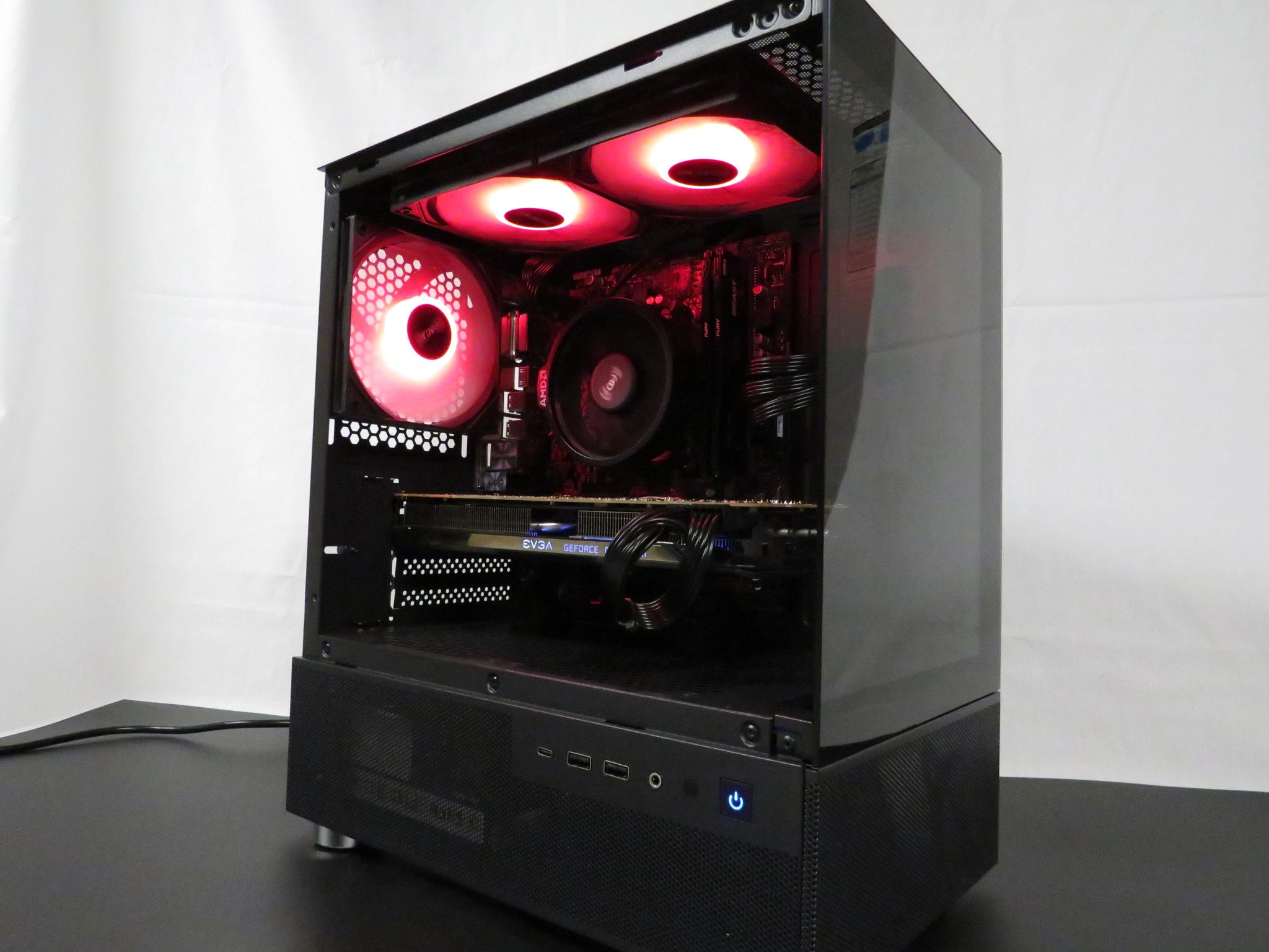 Budget at its best! Ryzen 5 2600X + EVGA GTX 980Ti + 1 TB SSD + 16 GB DDR4