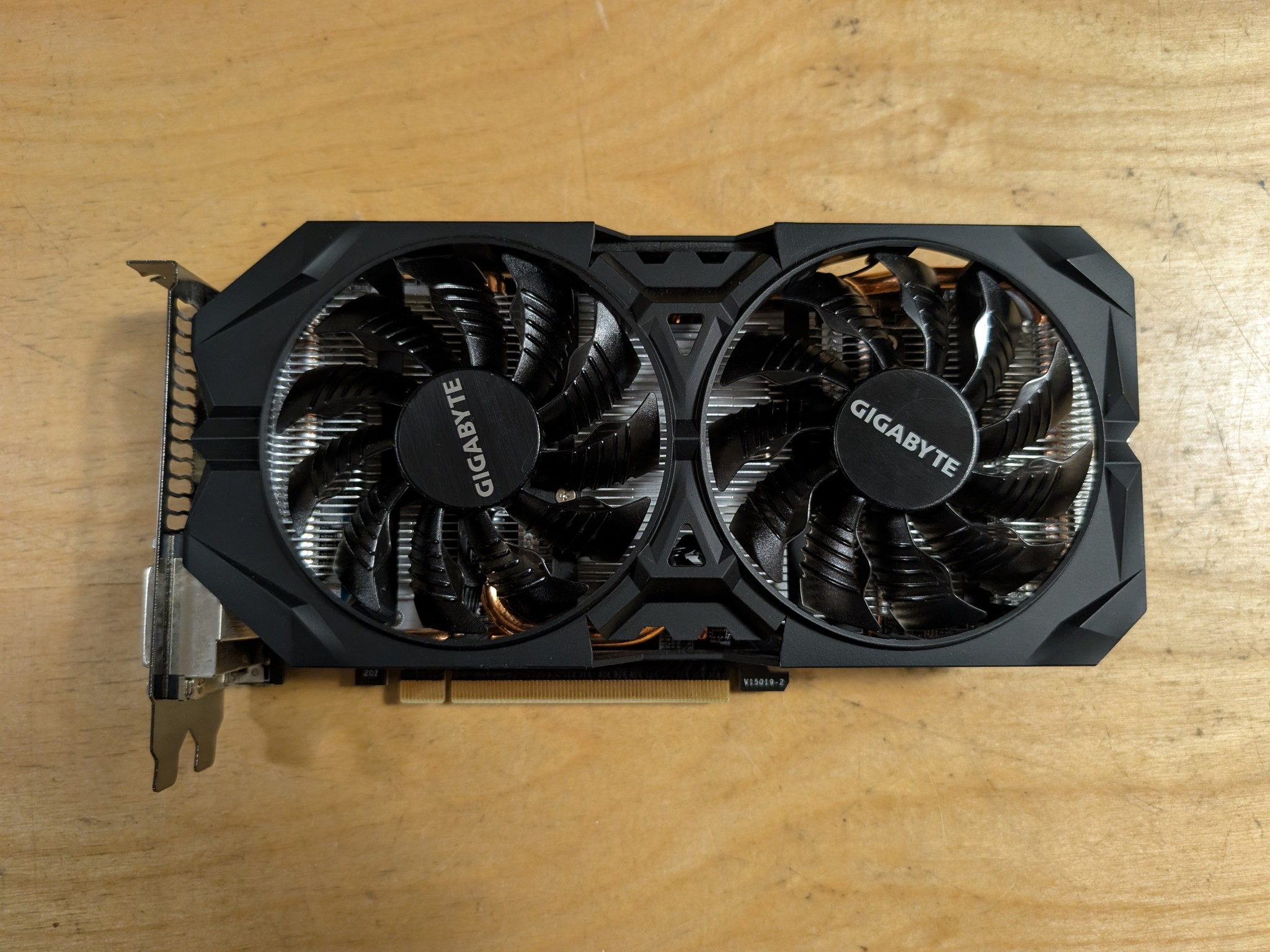 AMD R9 380 4GB