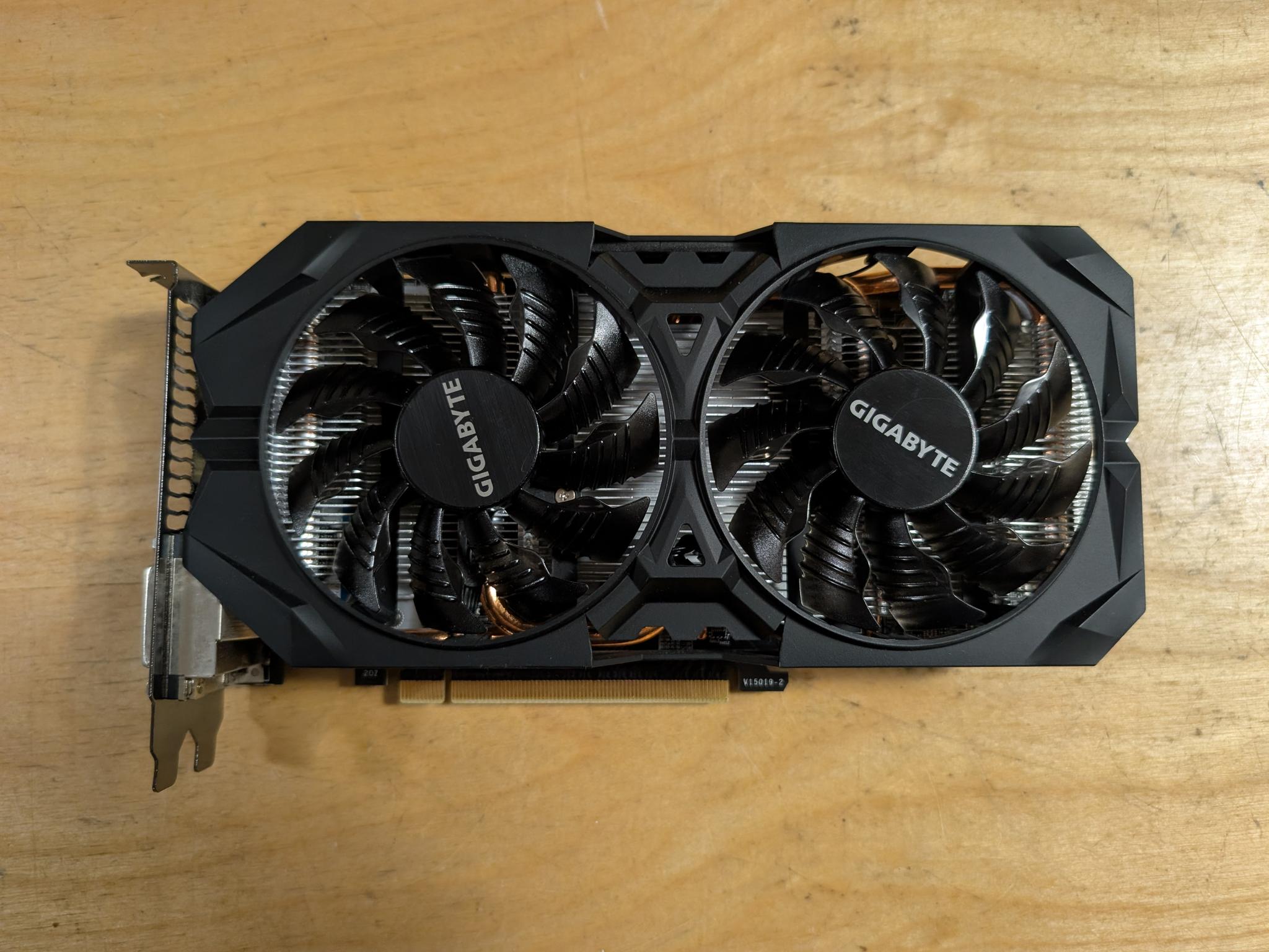 AMD R9 380 4GB
