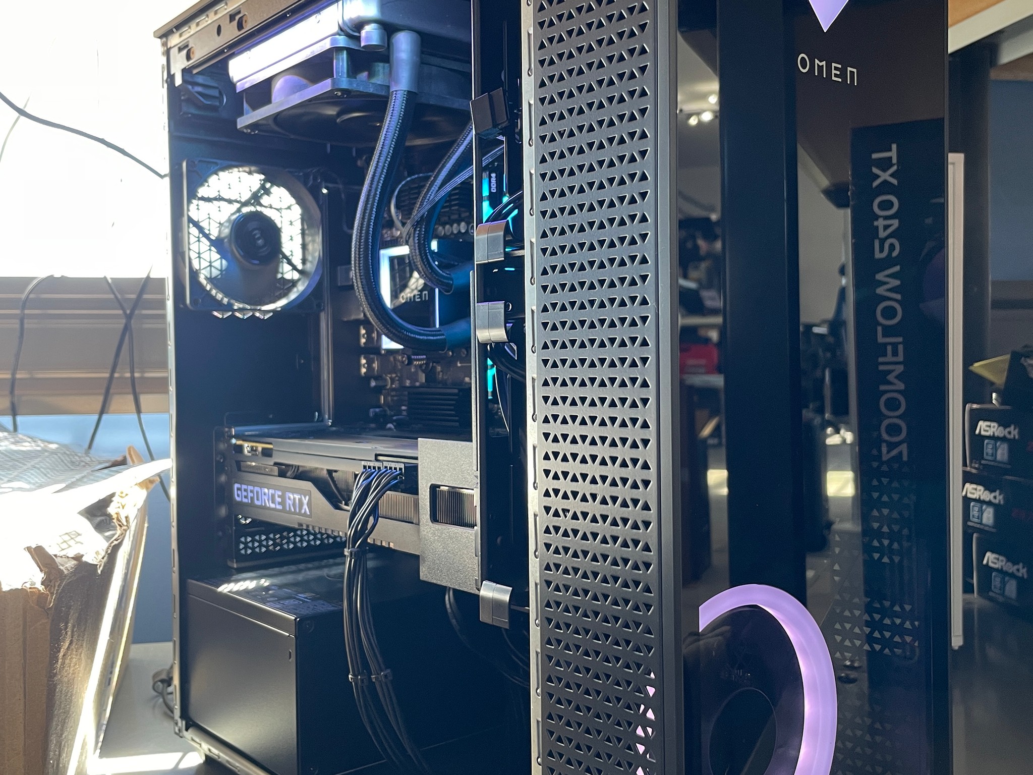 HP Omen 30L Gaming Desktop i9-10850K RTX 3090 32GB RAM