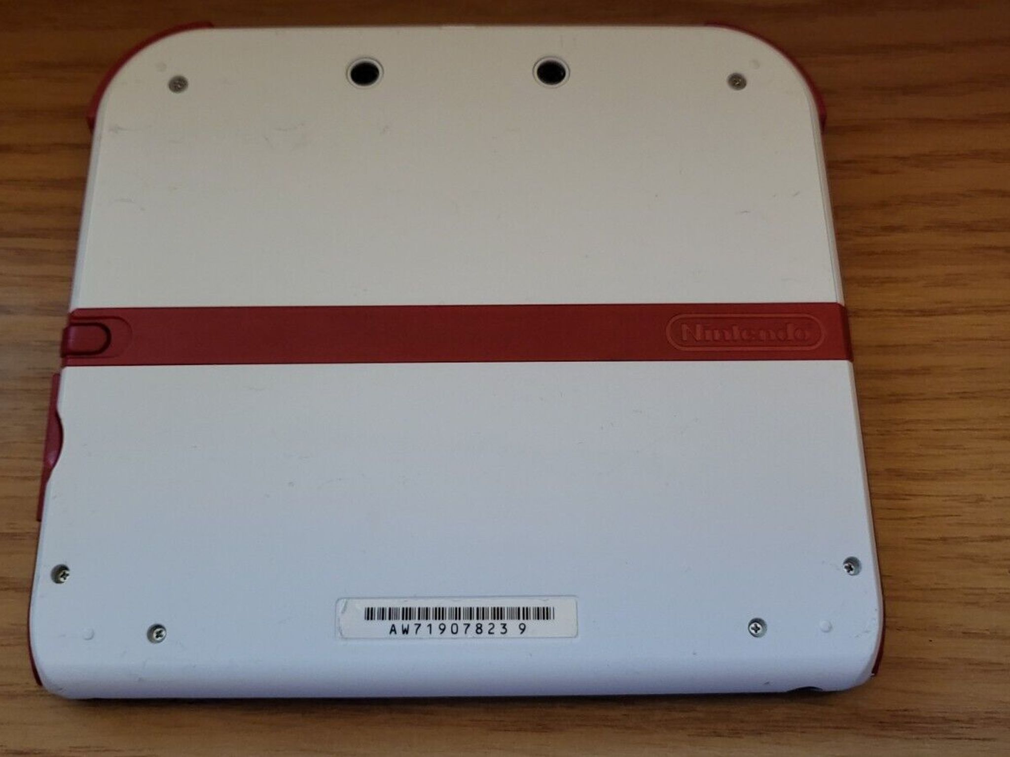 CUSTOM USER REFURBISHED Nintendo 2DS White/Red Handheld Console, New Super Mario Bros 2 Edition