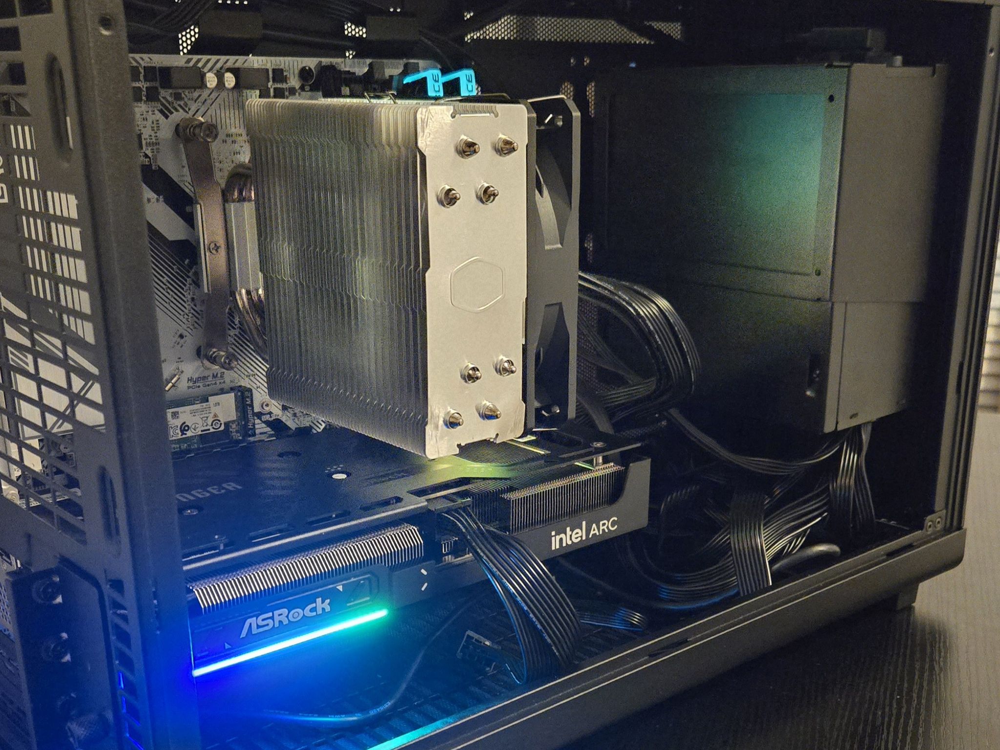 🧙 BATTLEMAGE 🧙 RYZEN 5 5600 / INTEL ARC B570 / 1TB / 32GB