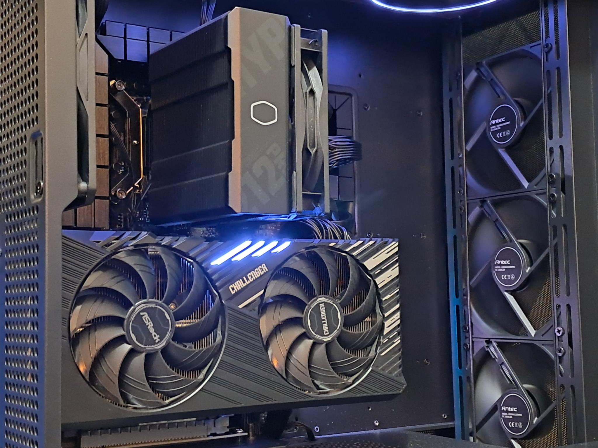 AMD Radeon RX 7700 XT - Image 4