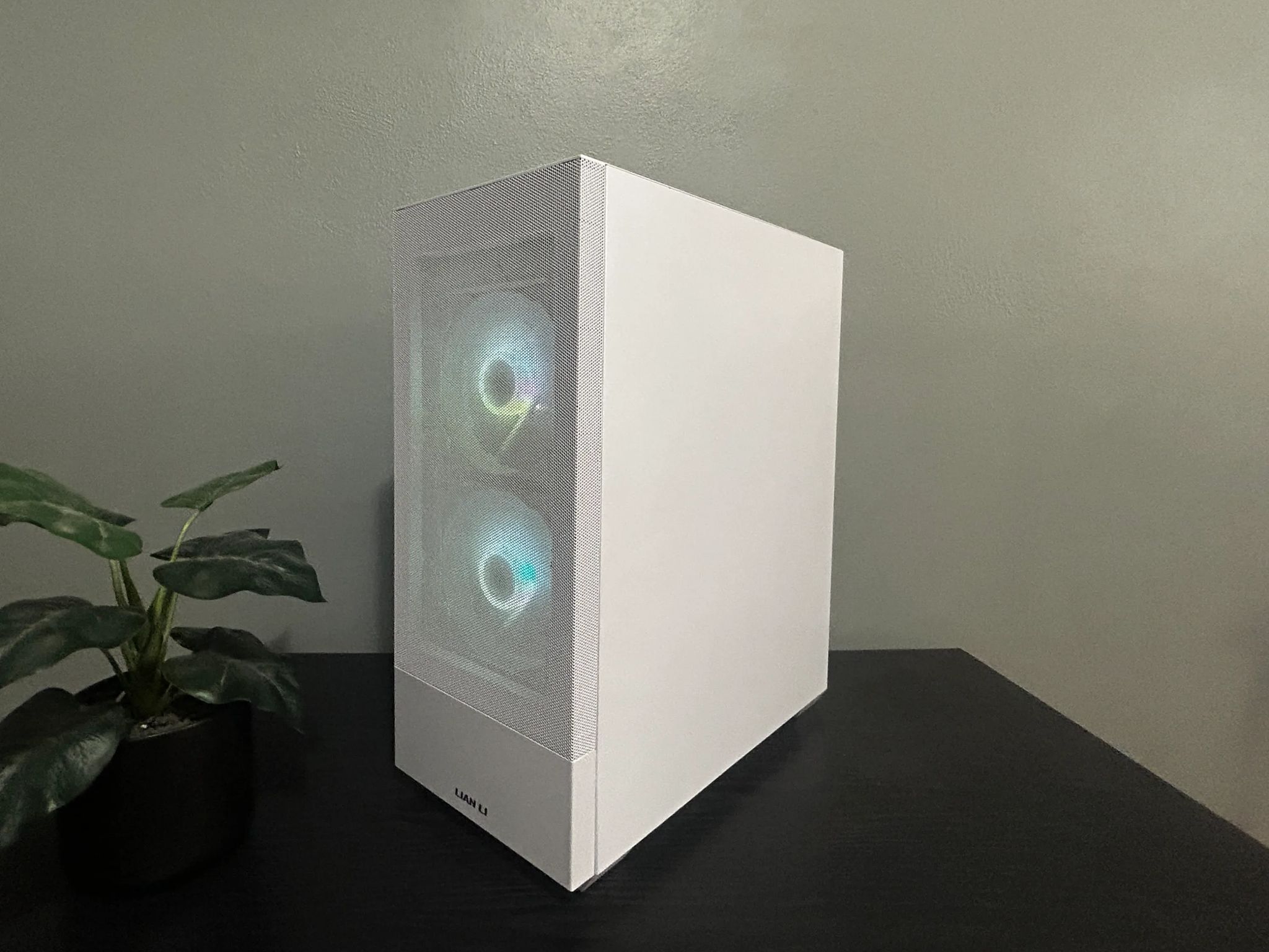 RGB 1440P Gaming Machine: RTX 4070 Super: Ryzen 7 5800X: 1TB : 16GB RAM
